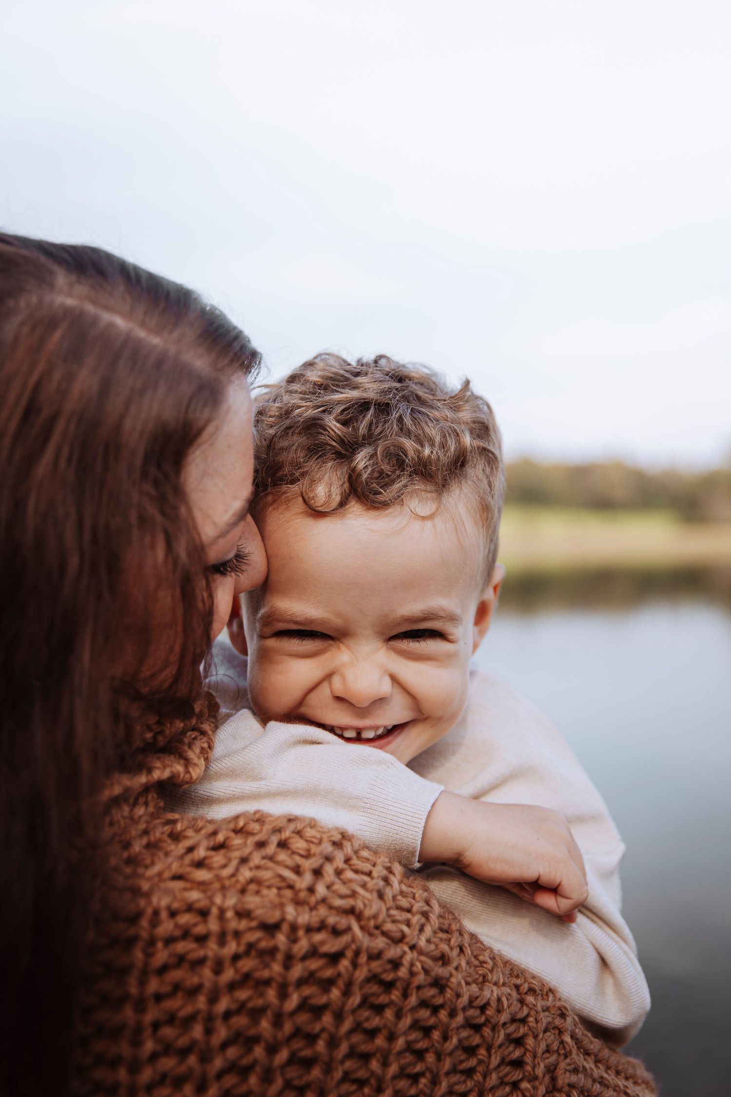 Zürich family photography capturing natural and timeless moments. Zeitlose und natürliche Familien-Fotografie in Zürich.