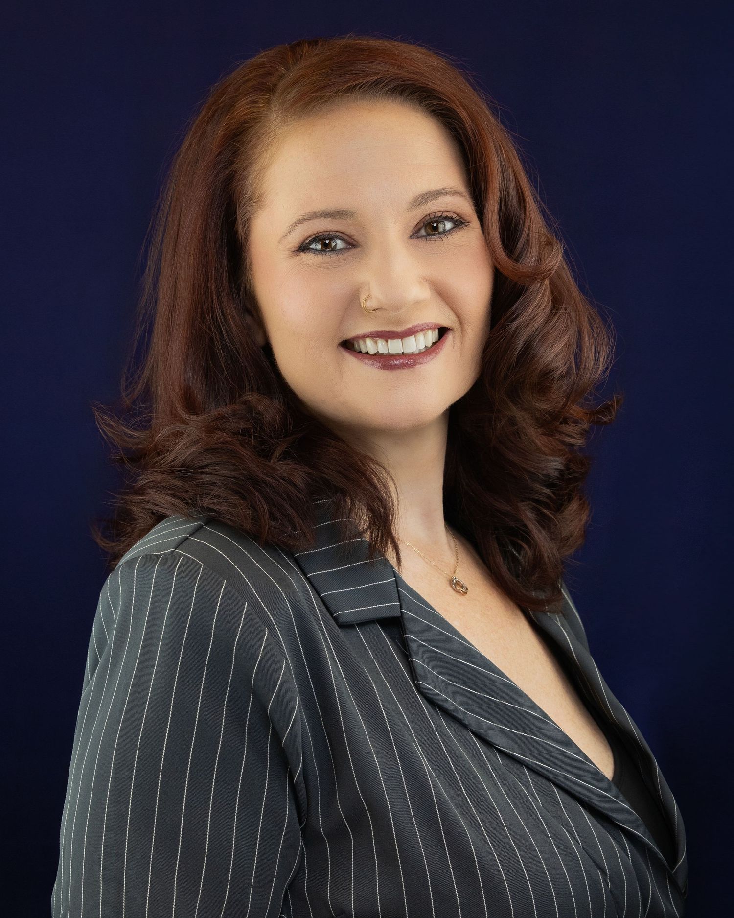 Professional headshot portraits Atlanta vinings sandy springs photoshoot cobb county buckhead smyrna marietta photographer actor corporate