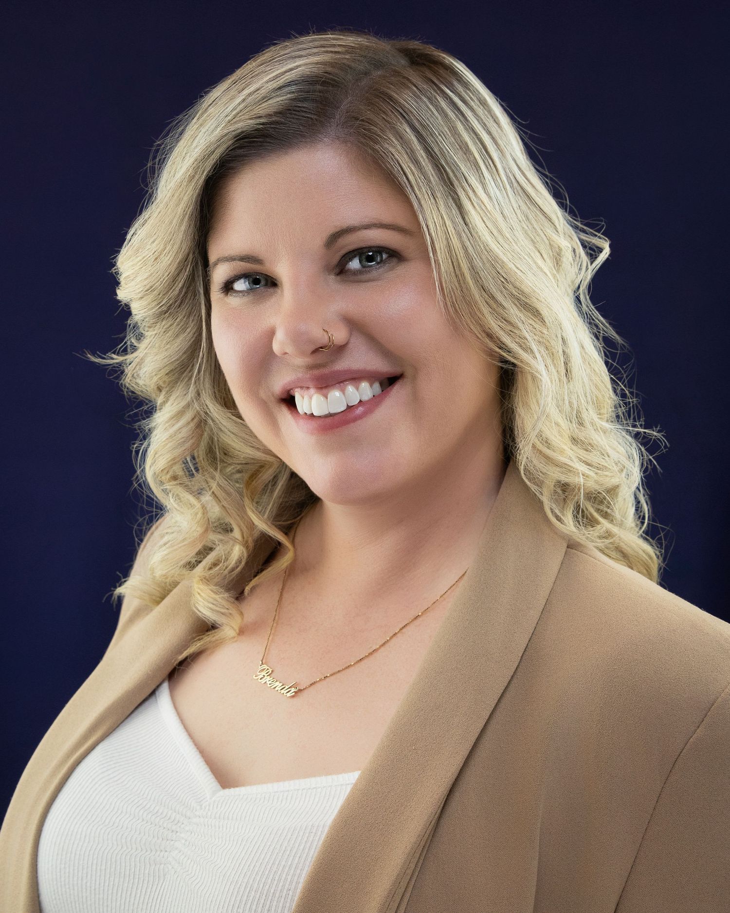 Professional headshot portraits Atlanta vinings sandy springs photoshoot cobb county buckhead smyrna marietta photographer actor corporate