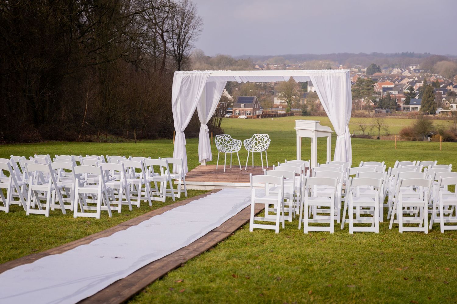 Photos by Jill - trouwfotograaf - Prachtige trouwlocatie: Wolfsberg in Groesbeek