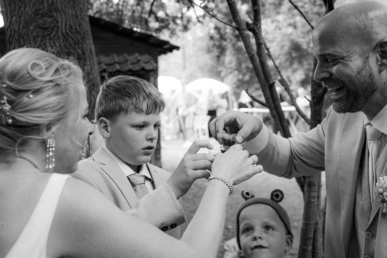 Photos by Jill - een prachtige festivalbruiloft in de mooie natuur van Loosbroek