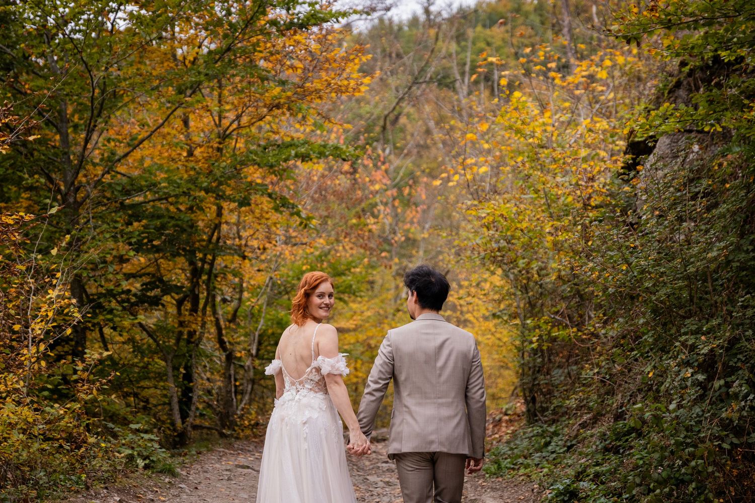 Photos by Jill - Jullie trouwfotograaf voor jullie kleurrijke, romantische en tijdloze trouwfoto's, ook in het buitenland