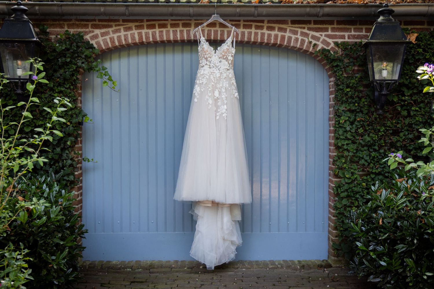 Photos by Jill - Jullie trouwfotograaf die op een onopvallende, tijdloze, romantische wijze met behoud van kleur fotografeert
