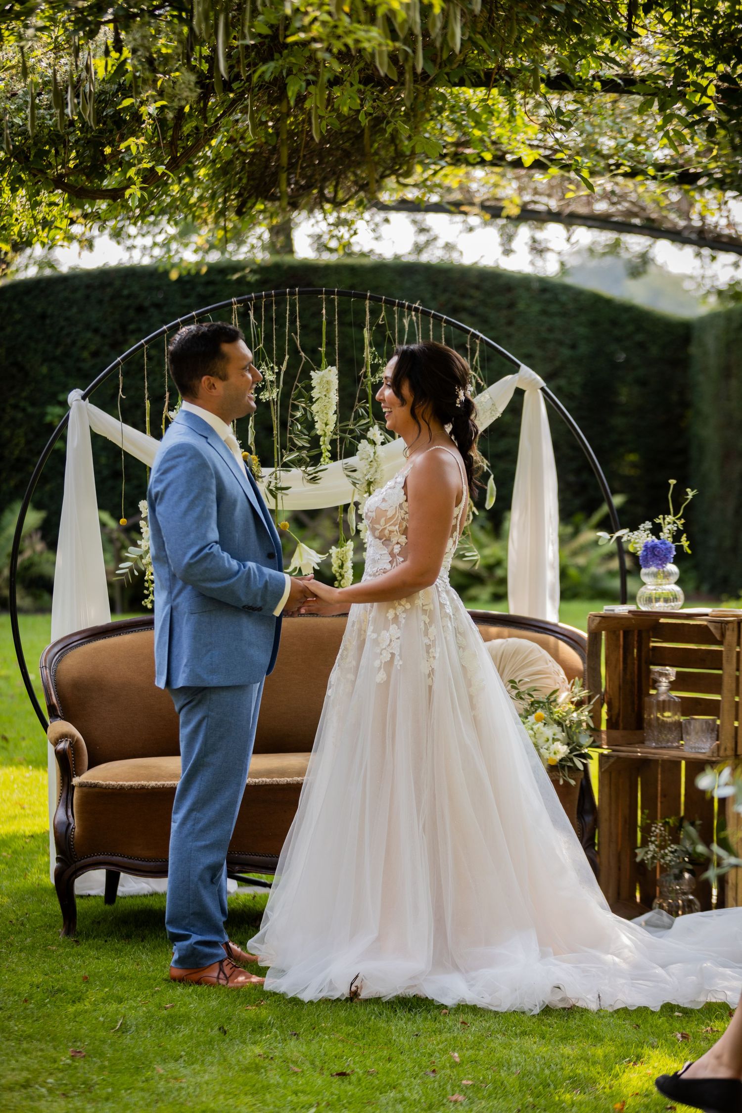 Photos by Jill - Jullie trouwfotograaf die op een onopvallende, tijdloze, romantische wijze met behoud van kleur fotografeert