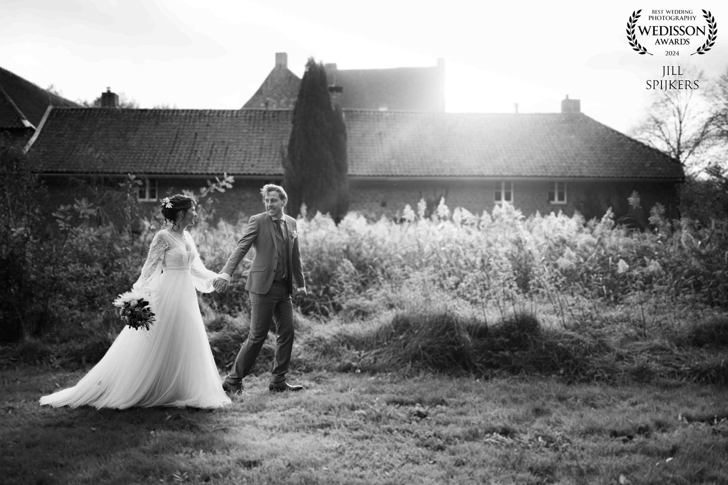 Photos by Jill - award-winning trouwfotograaf voor kleuréchte, romantische, tijdloze trouwfoto's voor omgeving Limburg, Brabant, Gelderland
