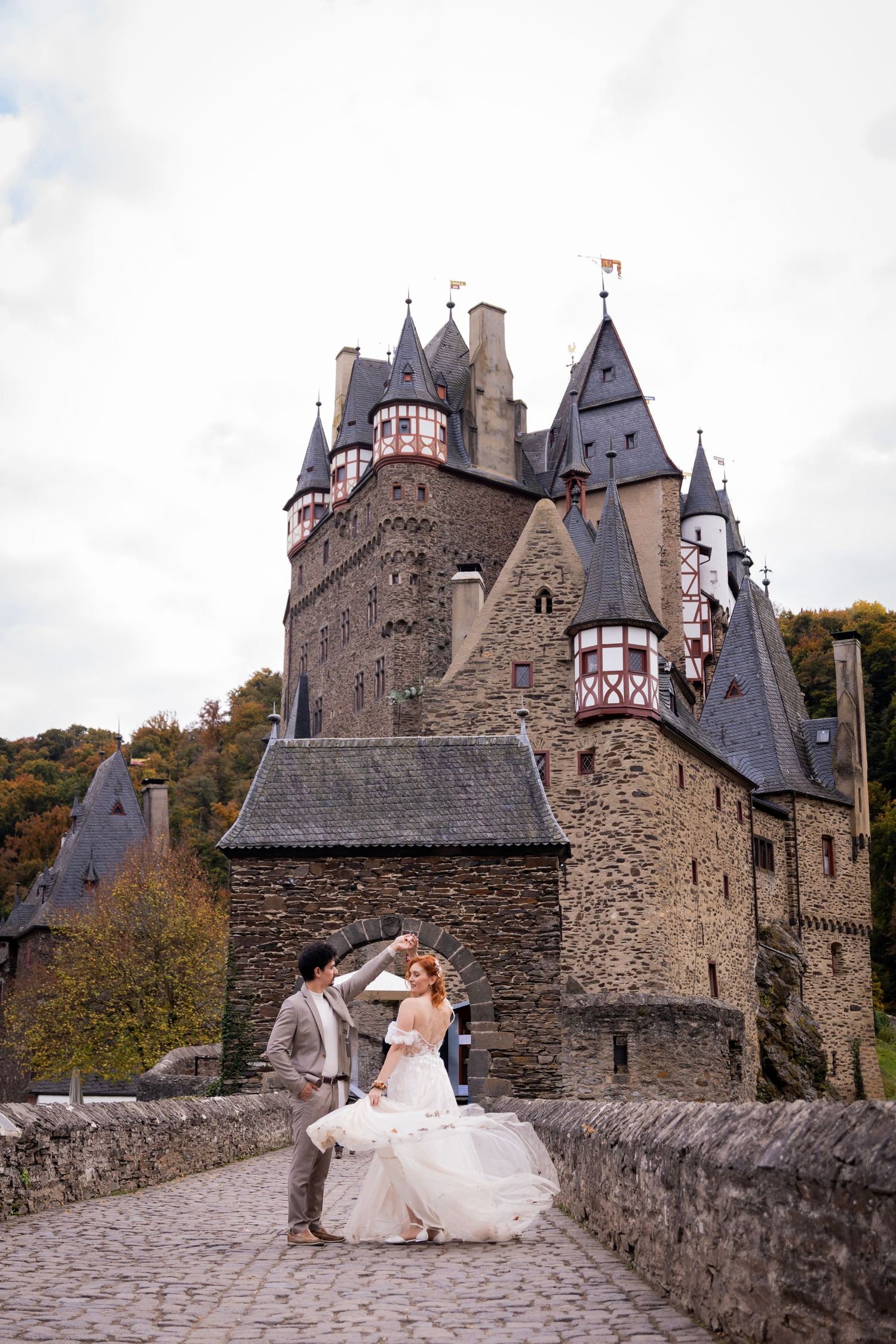 Photos by Jill - Jullie trouwfotograaf voor jullie kleurrijke, romantische en tijdloze trouwfoto's, ook in het buitenland