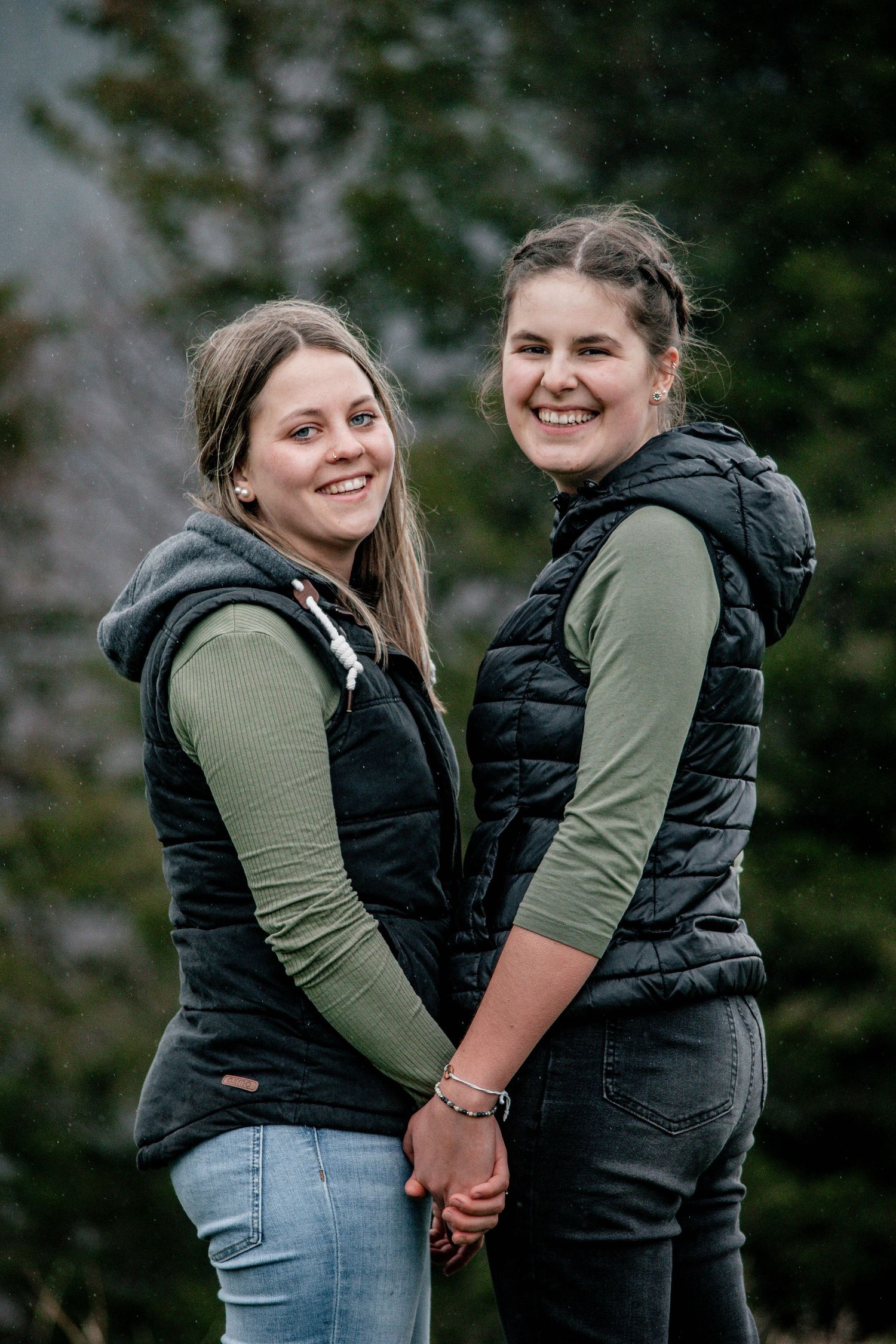 Jaun, Freundinnen, Freunde, Freundinnenshooting, Gastlosen, Appenzellerland, Friends, Lachen, Shooting, Erinnerungen, Freundin