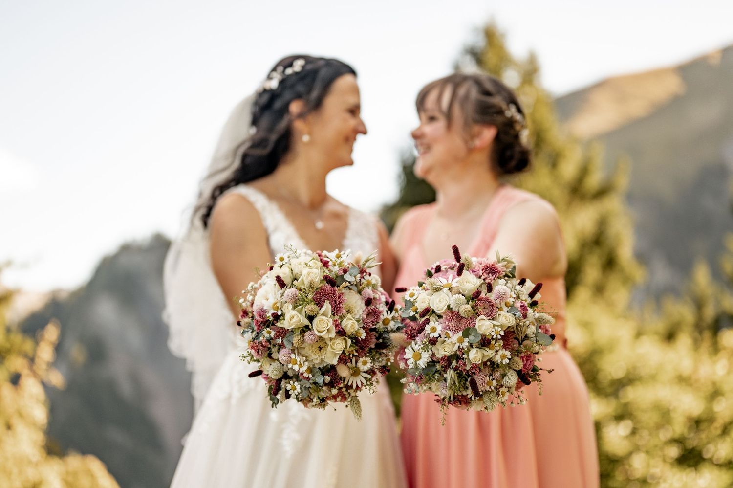Urchig, Paarshooting, Hochzeitsfoto, Liebe, Love, Shooting, Fotoshooting, Hochzeitsshooting, Hochzeitsfotograf, Fotograf, Natur, Braut, Uri