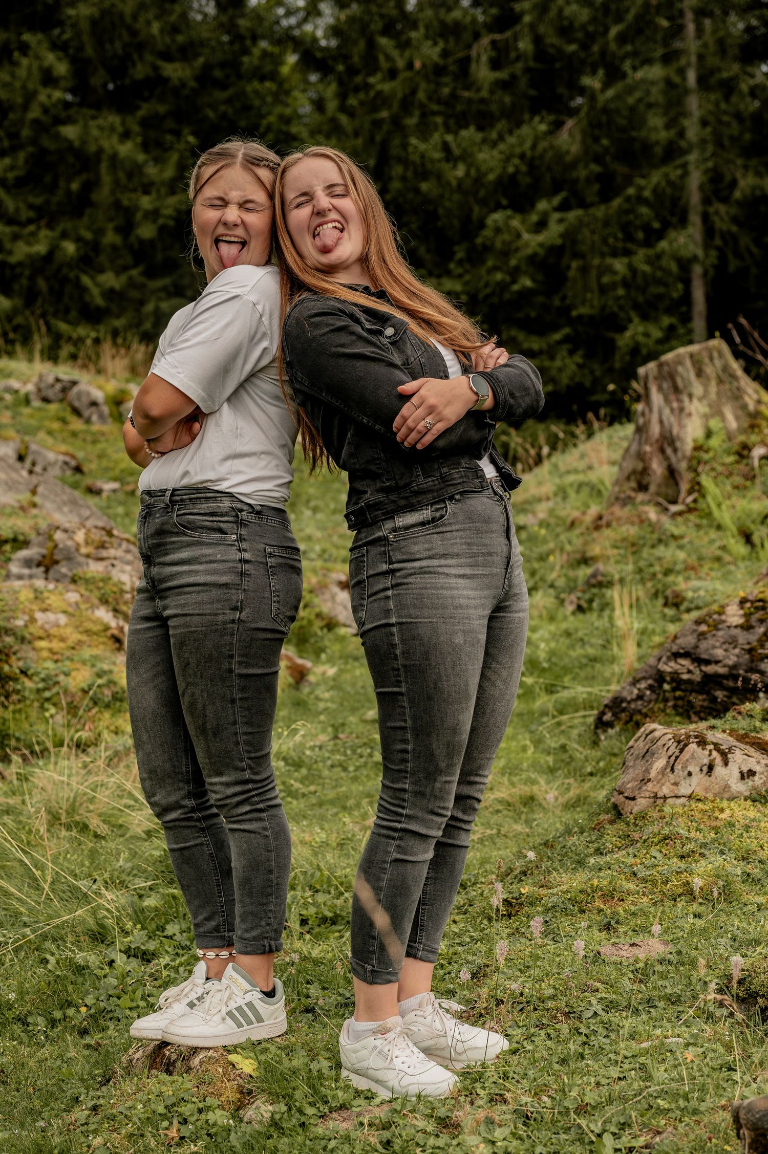 Appenzell, Freundinnen, Freunde, Schwägalp, Freundinnenshooting, Säntis, Appenzellerland, Friends, Lachen, Shooting, Erinnerungen, Freundin