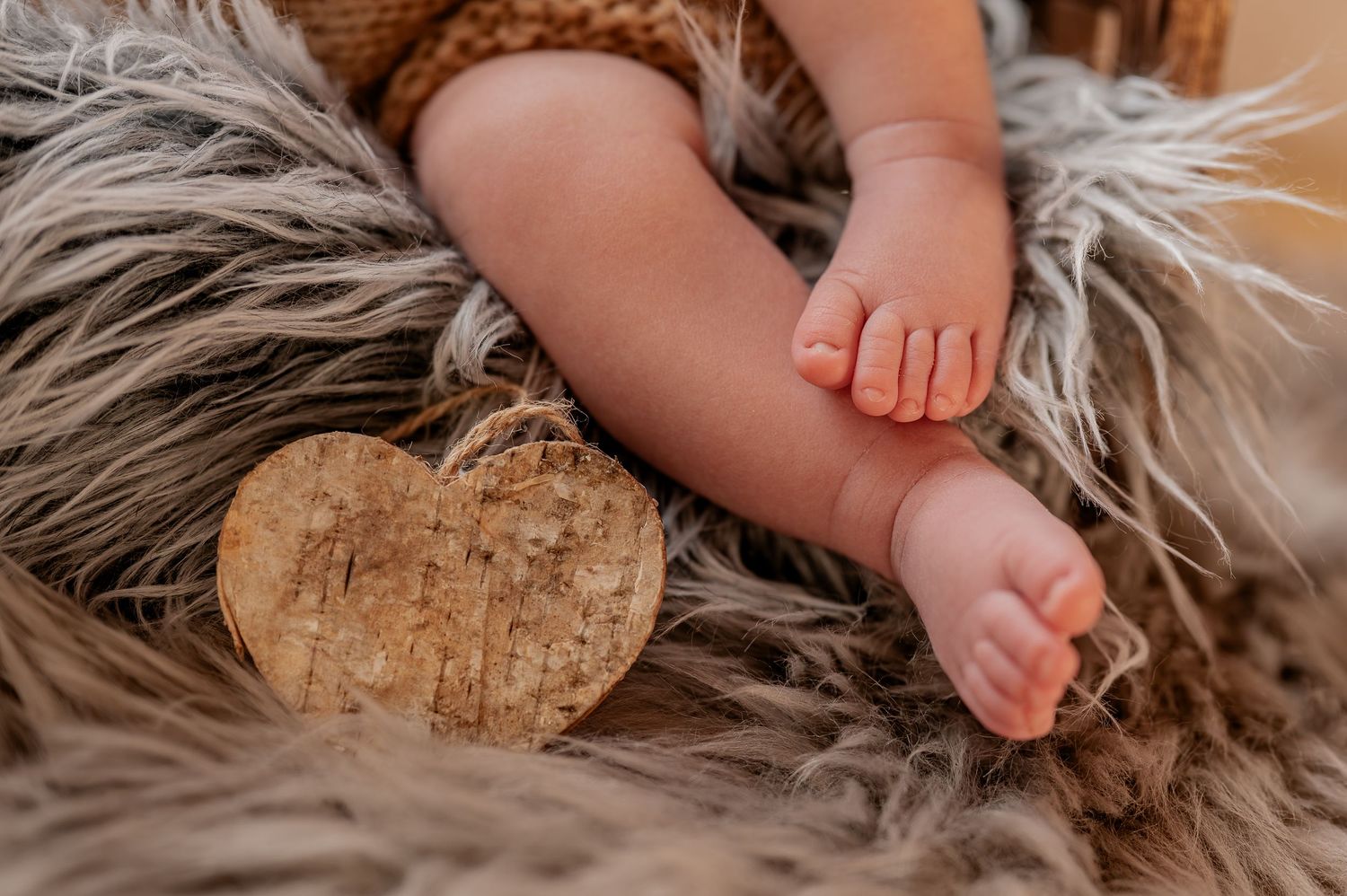 Newborn, Neugeborene, Urchig, Detaiils, Neugeborenenfotografie, Füsslein, newbornshooting, newbornphotography, babyshooting, neugeborene,