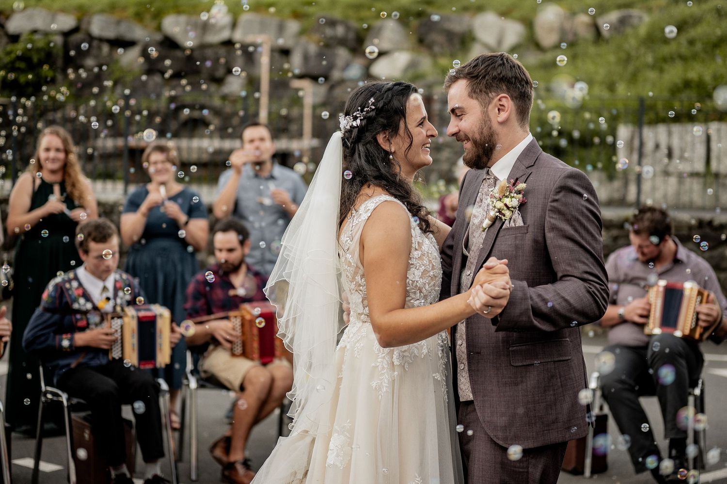 Urchig, Paarshooting, Hochzeitsfoto, Liebe, Love, Shooting, Fotoshooting, Hochzeitsshooting, Hochzeitsfotograf, Fotograf, Natur, Braut, Uri