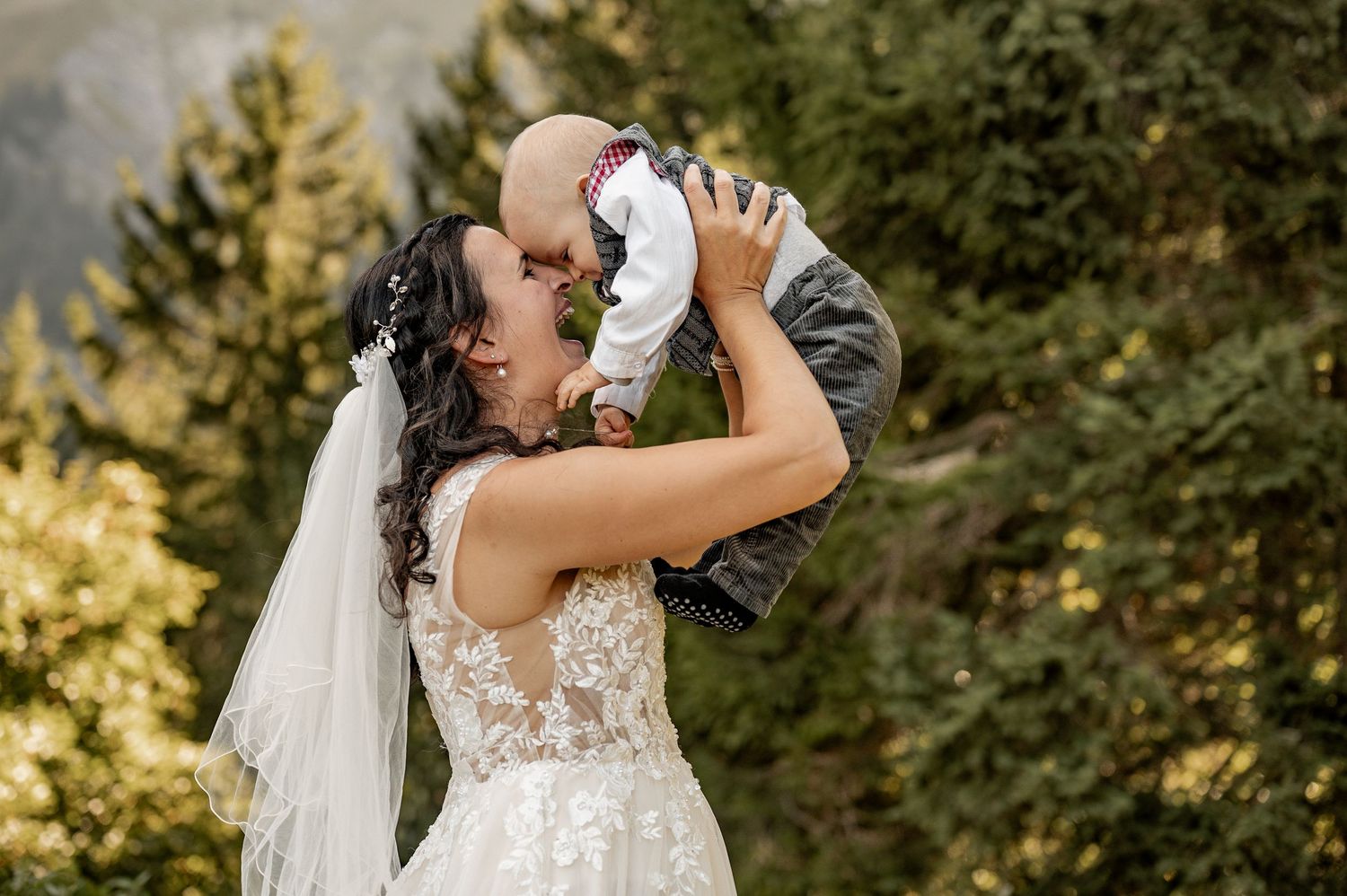 Urchig, Paarshooting, Hochzeitsfoto, Liebe, Love, Shooting, Fotoshooting, Hochzeitsshooting, Hochzeitsfotograf, Fotograf, Natur, Braut, Uri