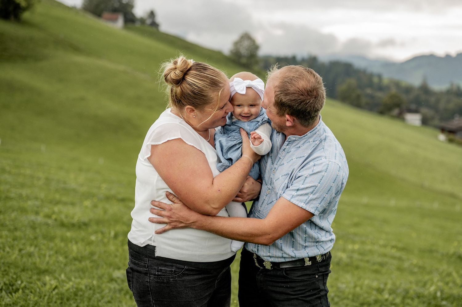 Urchig, Paarshooting, Familienfoto, Liebe, Kind, Shooting, Fotoshooting, Familieshooting, Hochzeitsfotograf, Fotografin, Natur, Appenzell