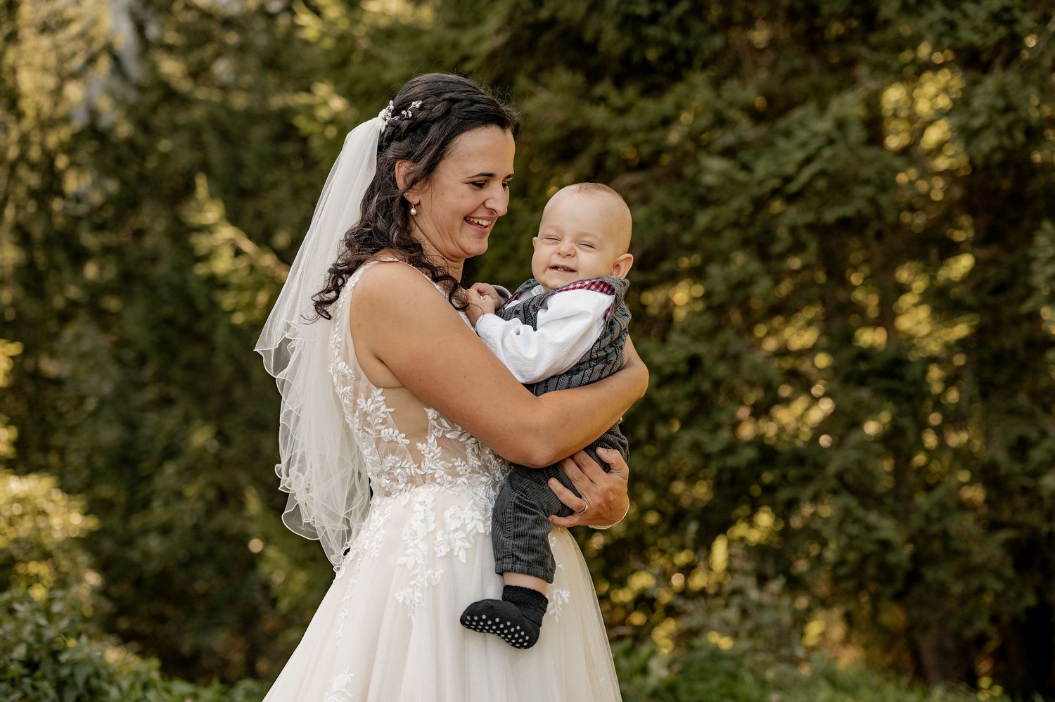 Urchig, Paarshooting, Hochzeitsfoto, Liebe, Love, Shooting, Fotoshooting, Hochzeitsshooting, Hochzeitsfotograf, Fotograf, Natur, Braut, Uri