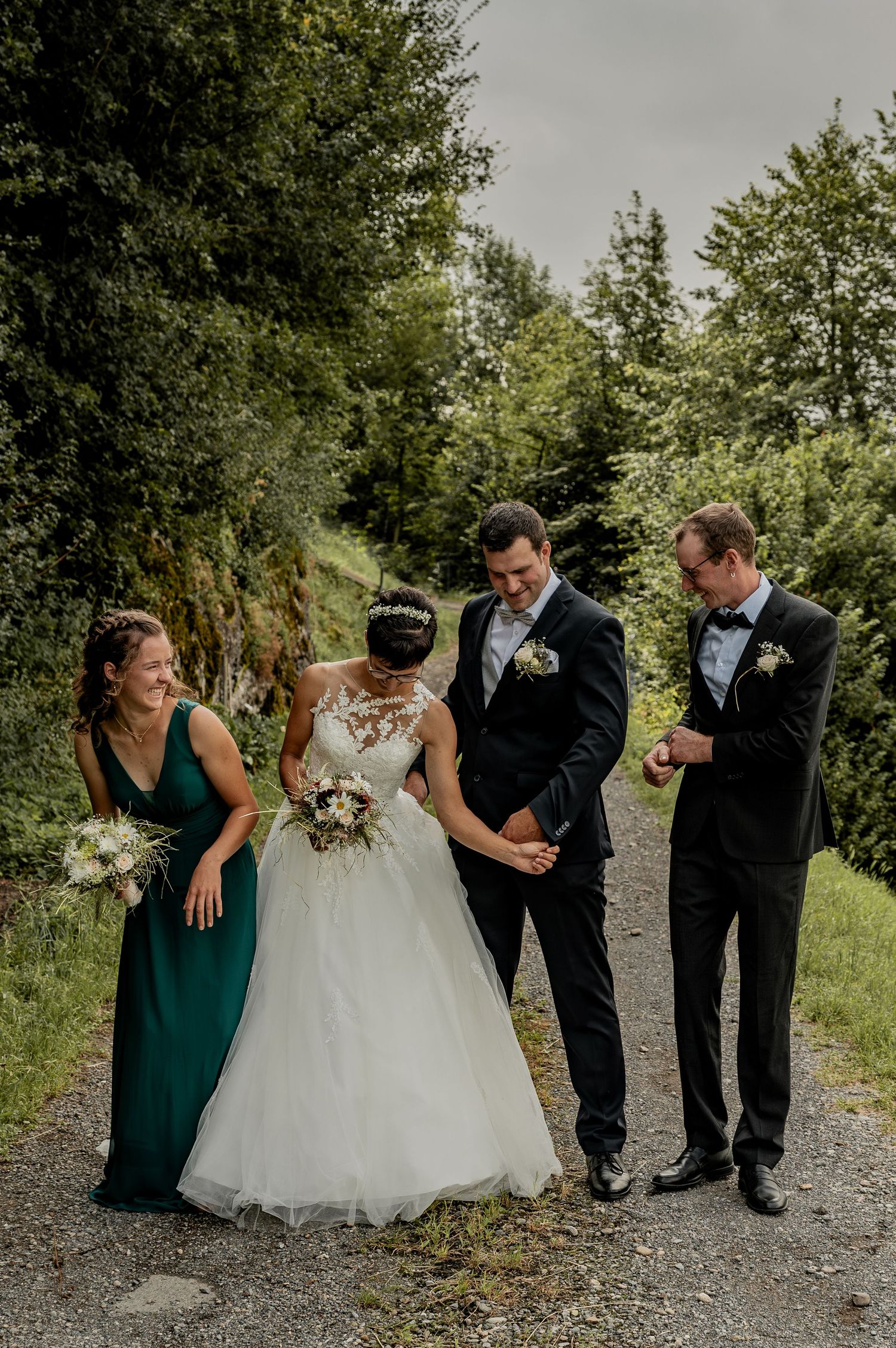 Hochzeit,Hochzeitsfotografie, Hochzeitsfoto,Fotograf, Brautstrauss,Braut,Brautpaar,Heiraten,Steinerberg, Brautpaarshooting,Schwyz,Trauzeuge