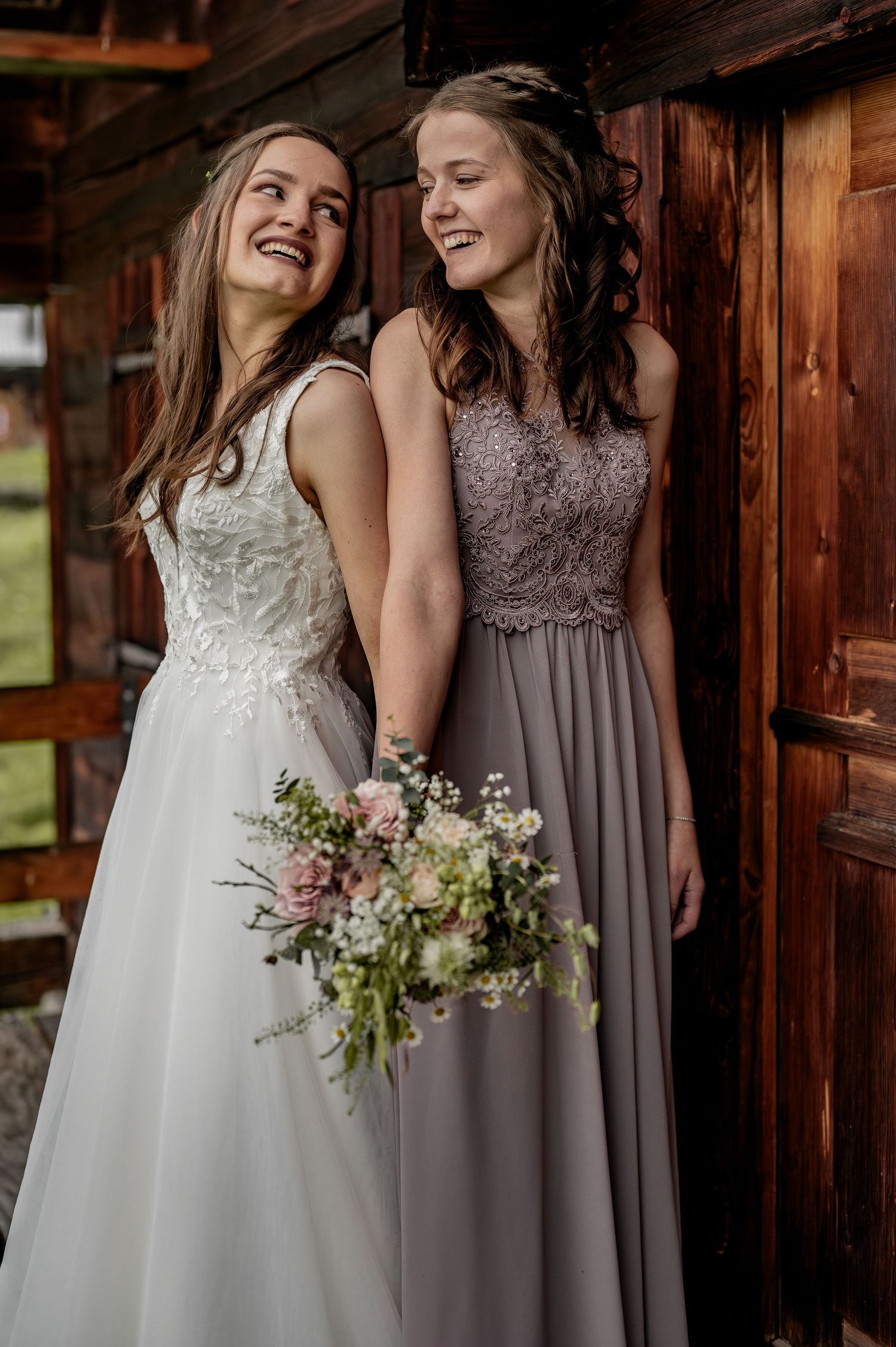 Hochzeit in den Bergen, Hochzeit, Alpen, Schweiz, Berge, Liebe, Heiraten, Love, Berner Oberland, Hochzeitsfotografin, Braut, Bräutigam, Ring