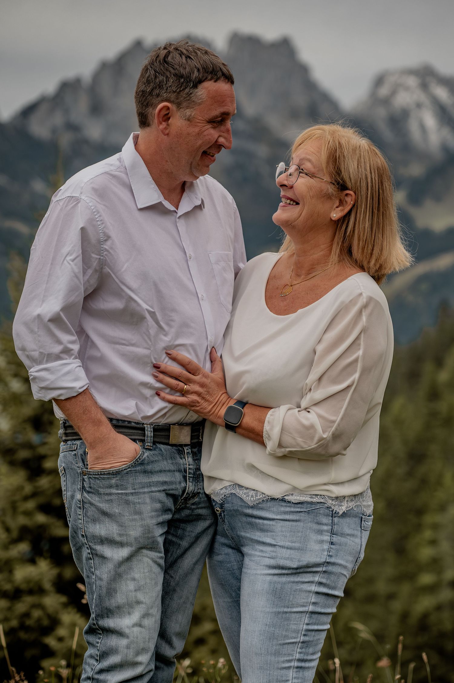 Familieshooting,Gastlosen Berge, Hund, Family, Familie, Shooting, Geschwister, Natur, freiburg, jaun,Heimat, Shootingtag, Eltern, Ehe, happy