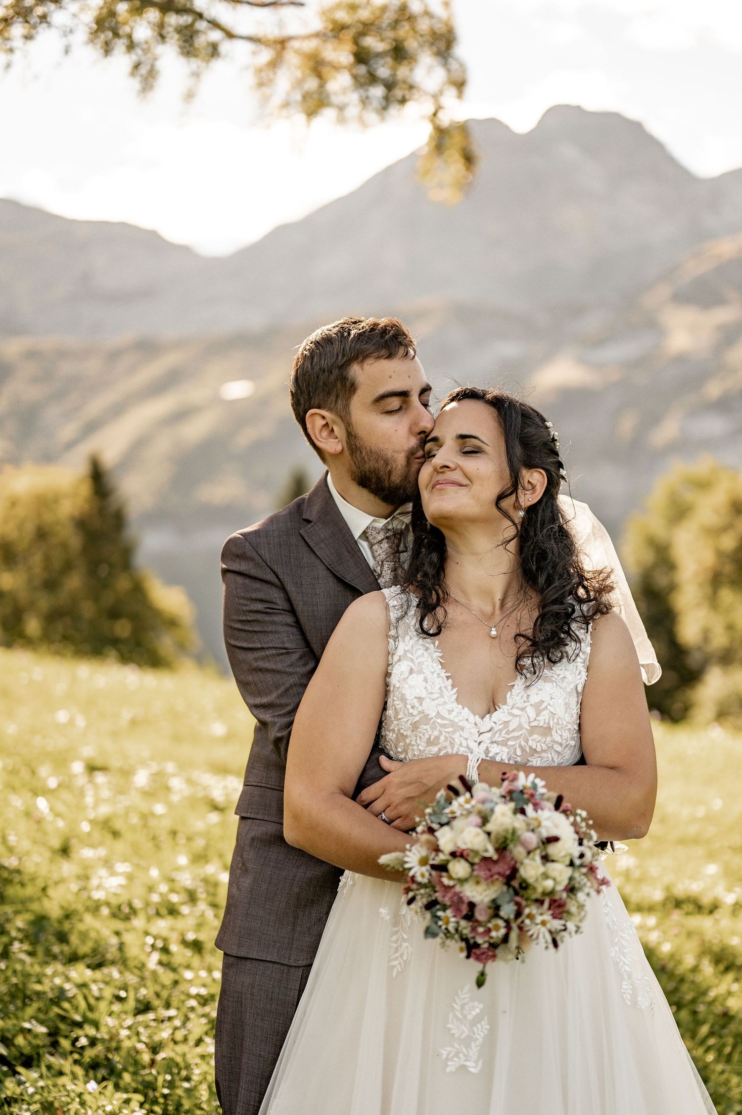 Urchig, Paarshooting, Hochzeitsfoto, Liebe, Love, Shooting, Fotoshooting, Hochzeitsshooting, Hochzeitsfotograf, Fotograf, Natur, Braut, Uri