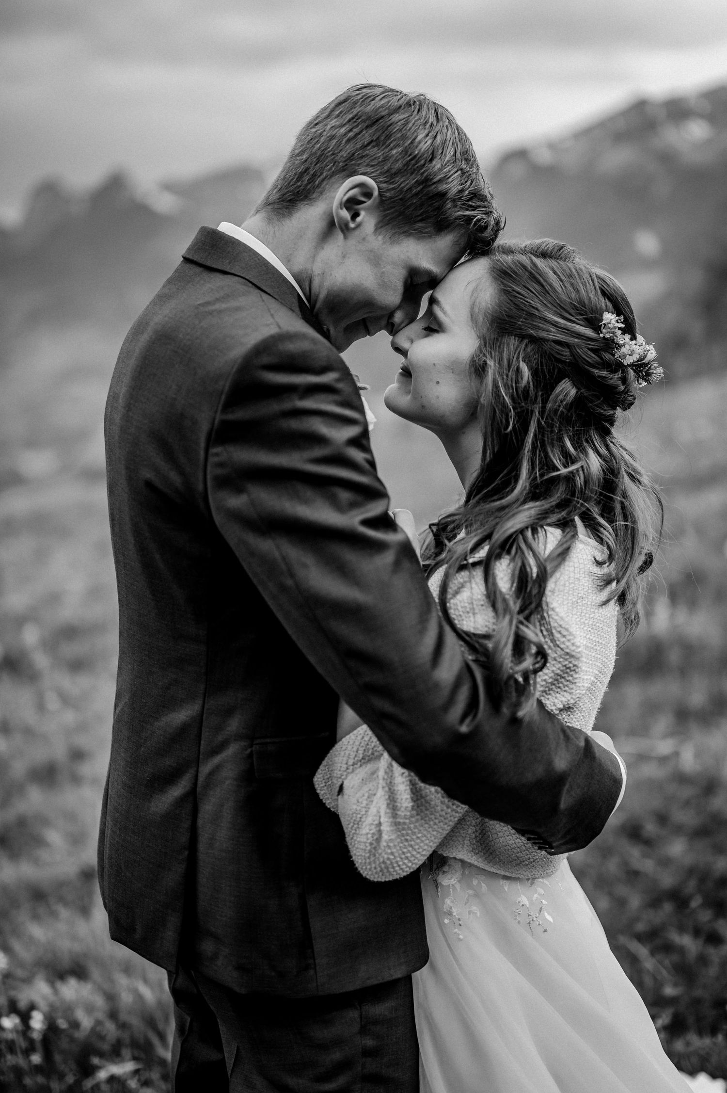 Hochzeit in den Bergen, Hochzeit, Alpen, Schweiz, Berge, Liebe, Heiraten, Love, Berner Oberland, Hochzeitsfotografin, Braut, Bräutigam, Ring