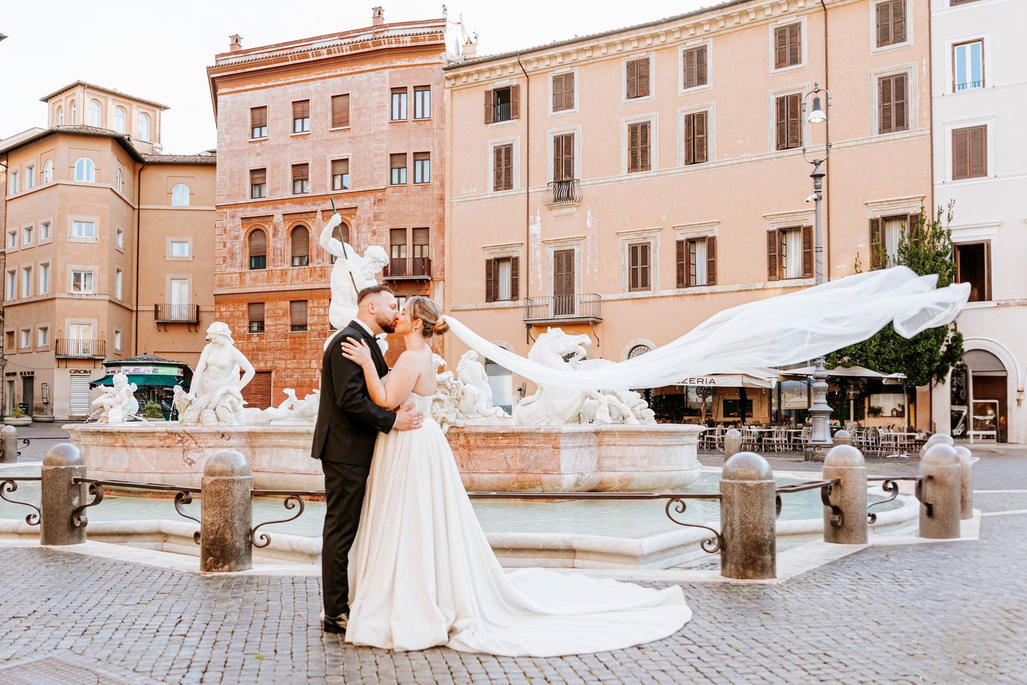 Fotografo di matrimoni e ritrati #weddingphotographer #luxurywedding #weddingvatican #positanophotographer #italywedding #amalfiphotographer