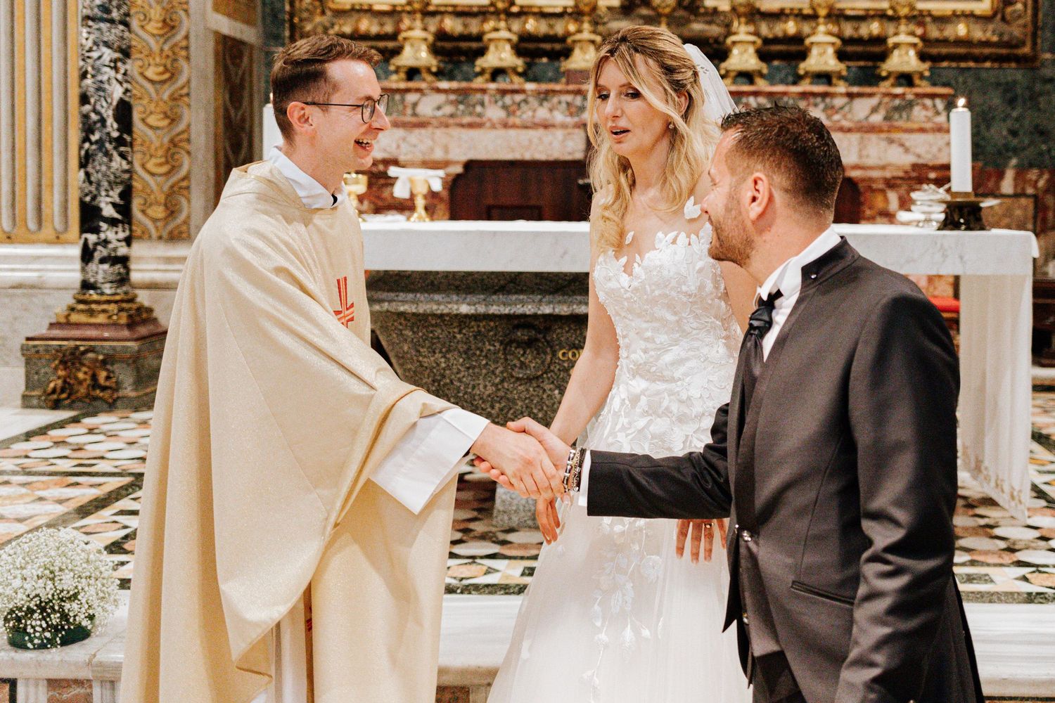 Fotografo di matrimoni e ritrati #weddingphotographer #luxurywedding #weddingvatican #tuscanyphotographer #italywedding #romephotographer