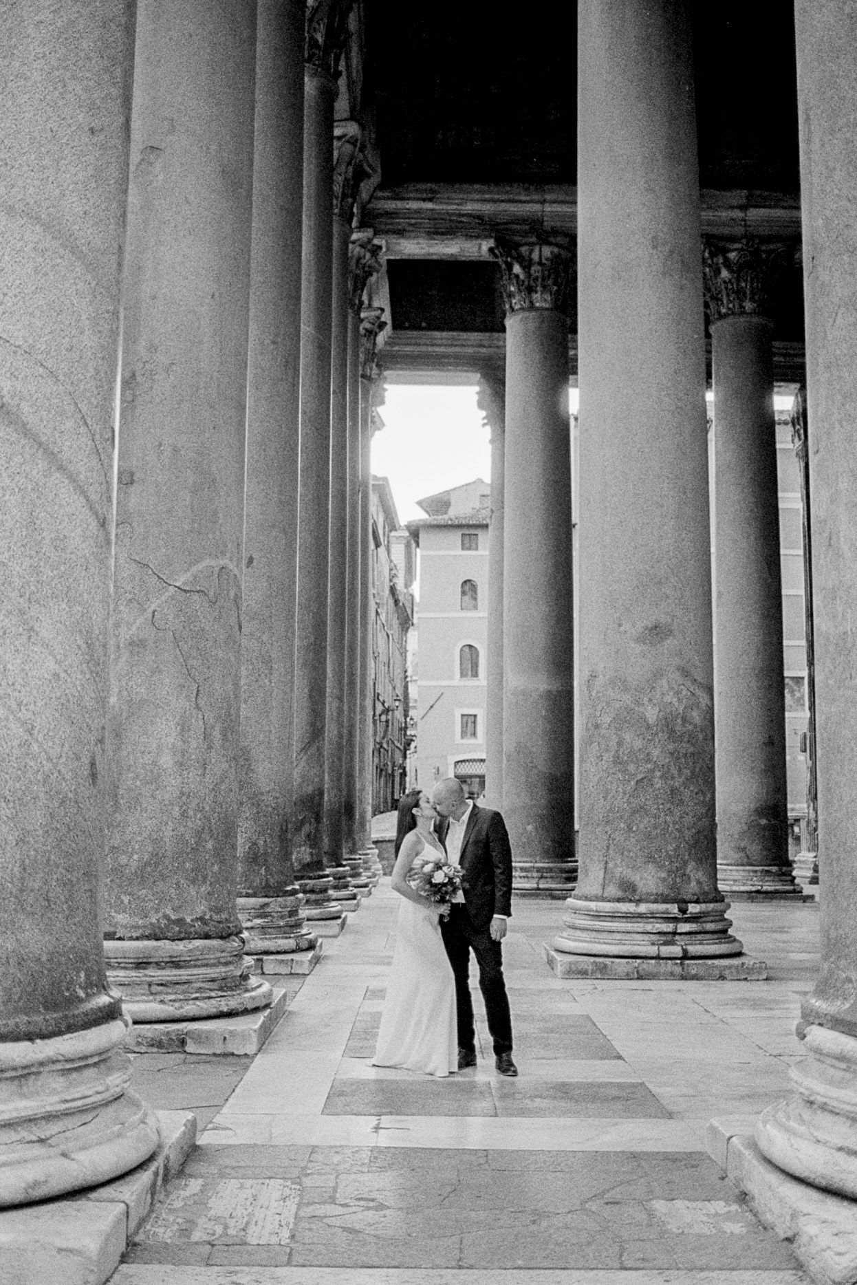 Fotografo di matrimoni e ritratti di lusso con sede a Roma. 
Rome Portrait Experience, Portrait Studio.
Roma, Toscana, Amalfi.