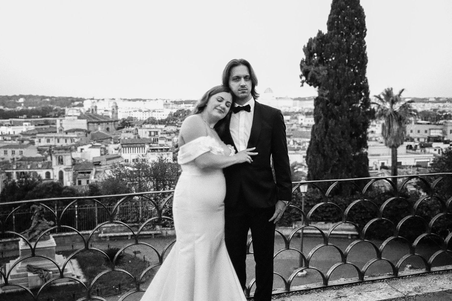 Fotografo di matrimoni e ritratti di lusso con sede a Roma. 
Rome Portrait Experience, Portrait Studio.
Roma, Toscana, Amalfi.