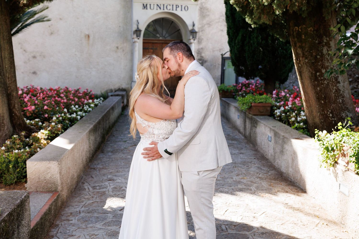 Fotografo di matrimoni e ritratti di lusso con sede a Roma. 
Rome Portrait Experience, Portrait Studio.
Roma, Toscana, Amalfi.