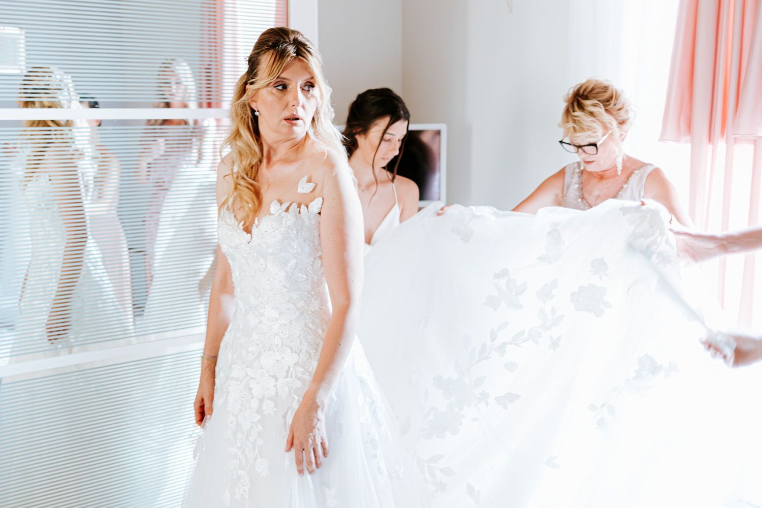 Fotografo di matrimoni e ritrati #weddingphotographer #luxurywedding #weddingvatican #tuscanyphotographer #italywedding #romephotographer