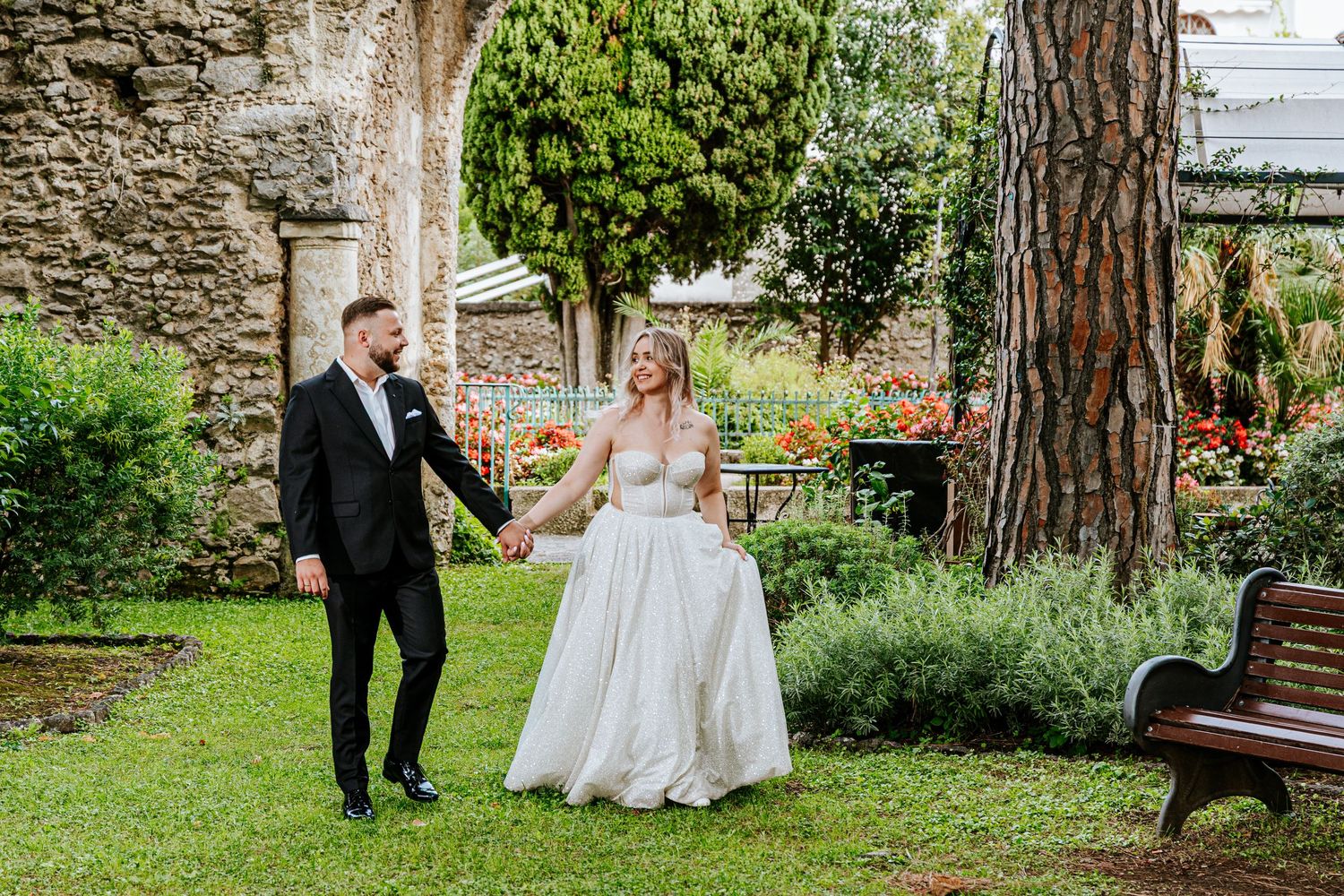 Fotografo di matrimoni e ritratti di lusso con sede a Roma. 
Rome Portrait Experience, Portrait Studio.
Roma, Toscana, Amalfi.