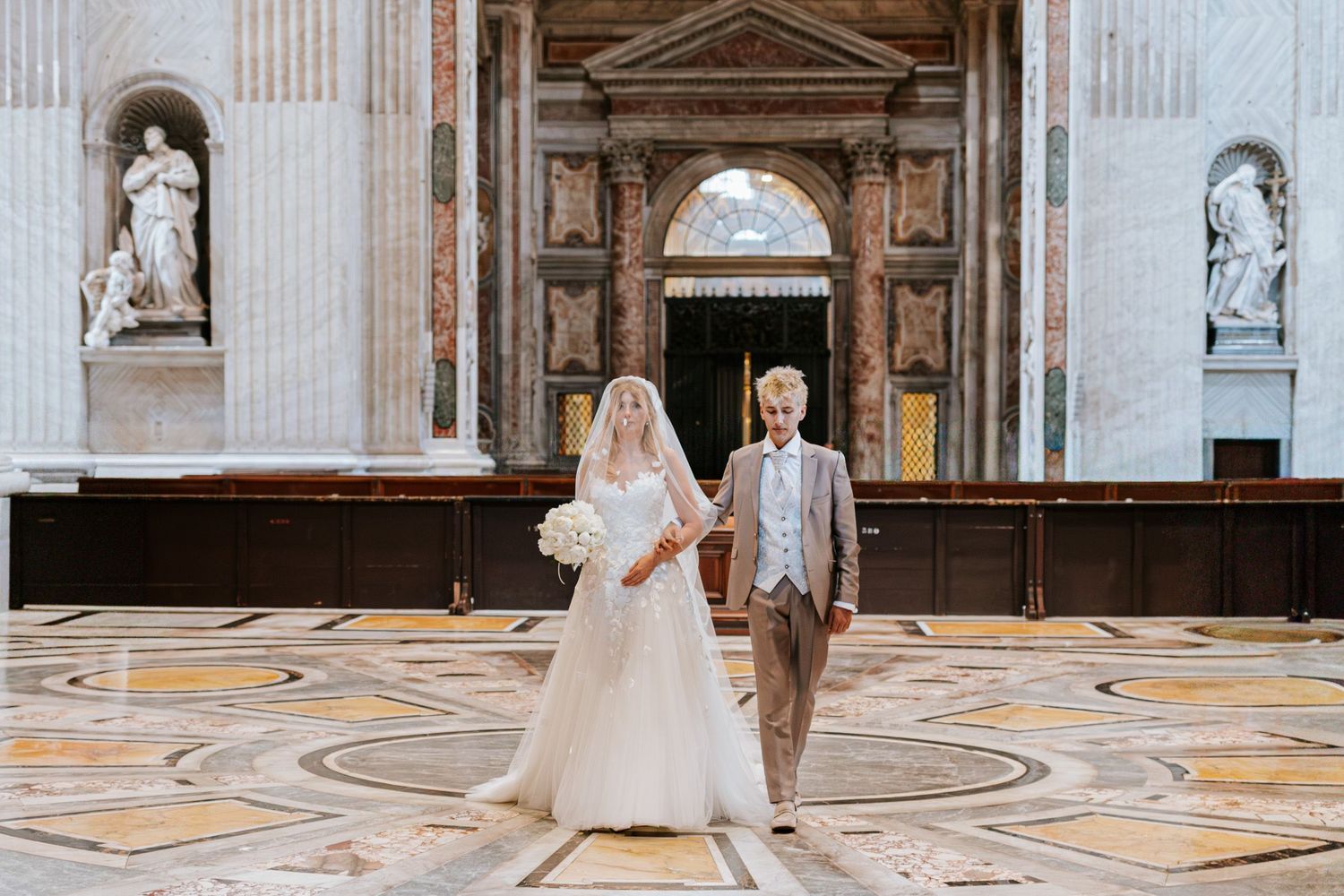 Fotografo di matrimoni e ritrati #weddingphotographer #luxurywedding #weddingvatican #tuscanyphotographer #italywedding #romephotographer