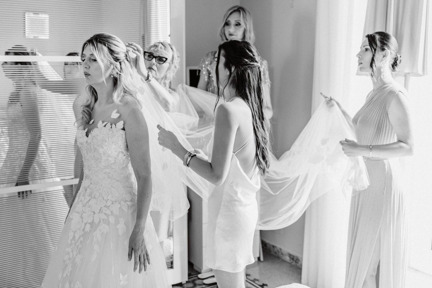 Fotografo di matrimoni e ritrati #weddingphotographer #luxurywedding #weddingvatican #tuscanyphotographer #italywedding #romephotographer