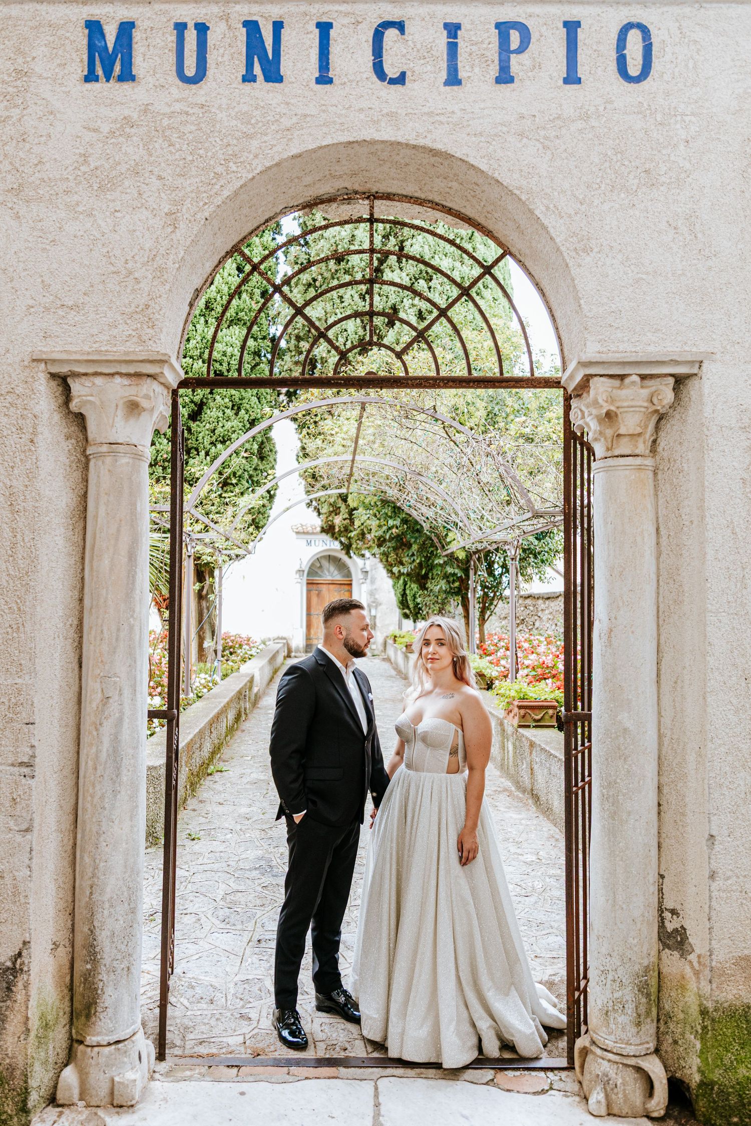 Fotografo di matrimoni e ritratti di lusso con sede a Roma. 
Rome Portrait Experience, Portrait Studio.
Roma, Toscana, Amalfi.