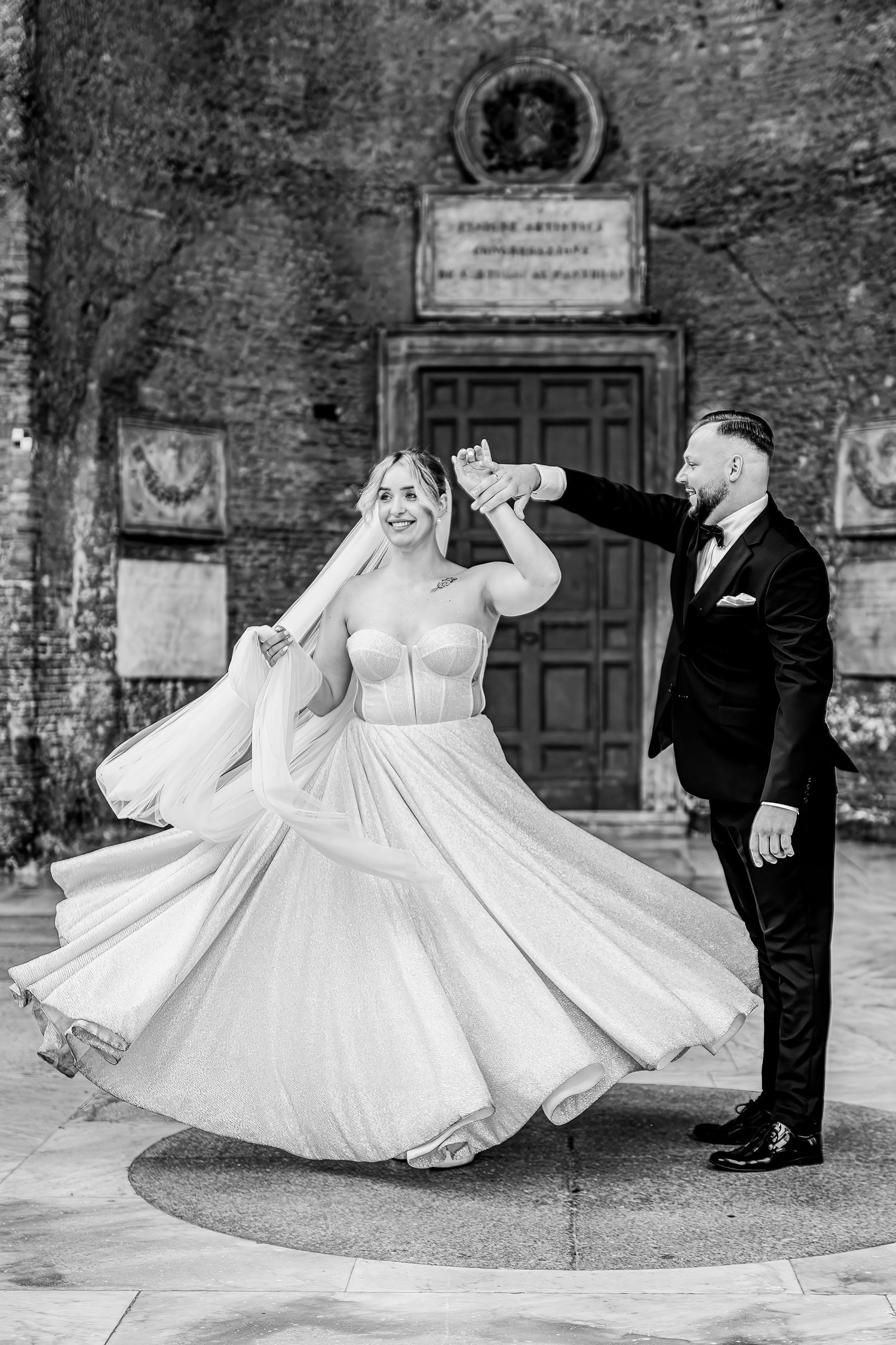 Fotografo di matrimoni e ritratti di lusso con sede a Roma. 
Rome Portrait Experience, Portrait Studio.
Roma, Toscana, Amalfi.