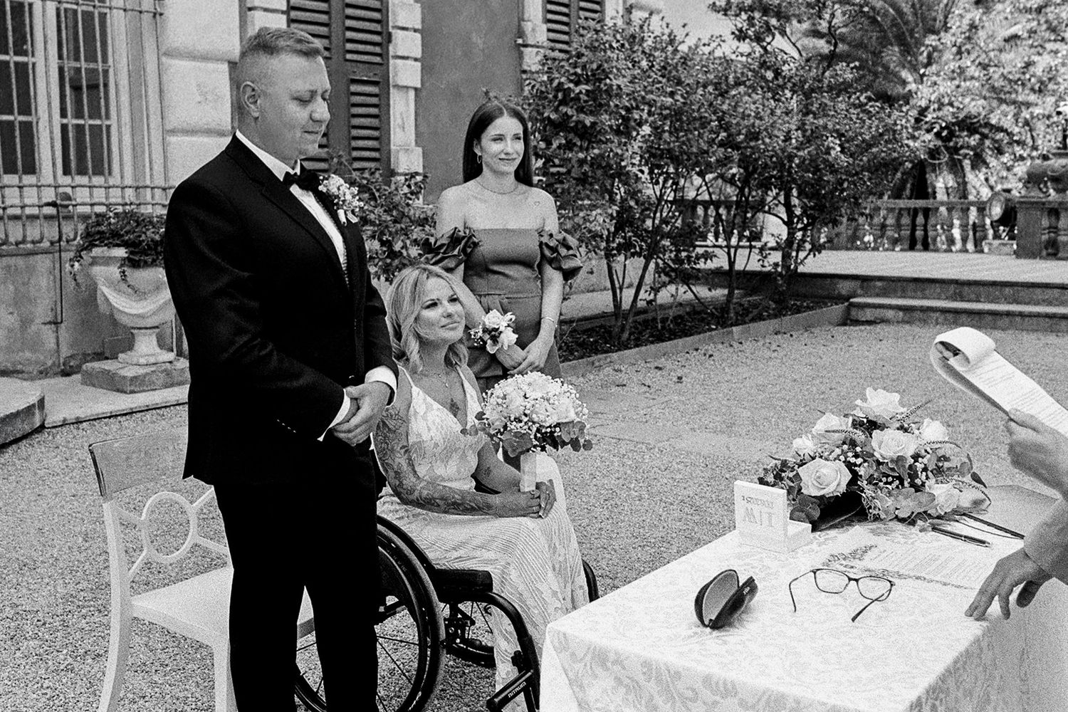 Fotografo di matrimoni e ritratti di lusso con sede a Roma. 
Rome Portrait Experience, Portrait Studio.
Roma, Toscana, Amalfi.