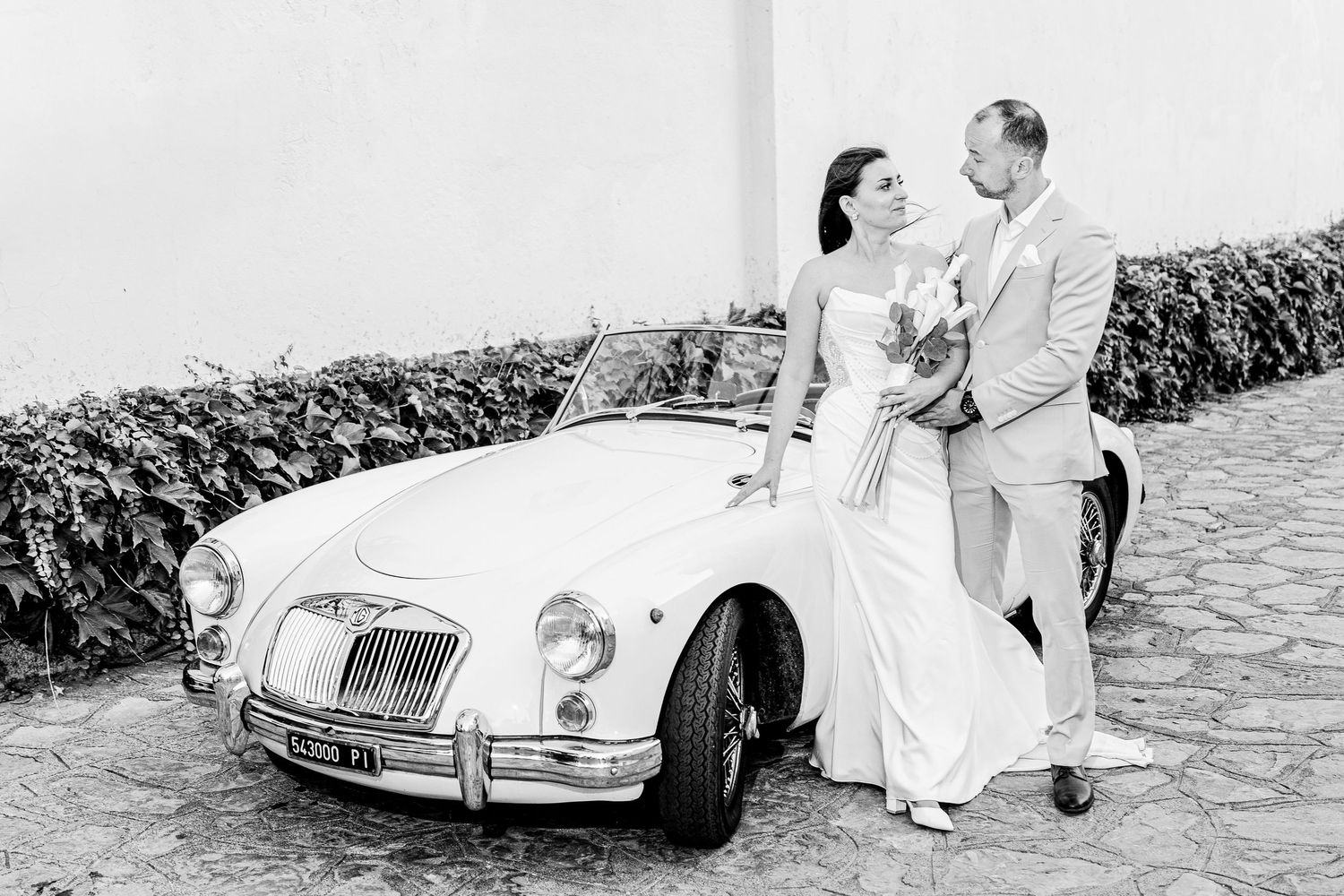 Fotografo di matrimoni e ritratti di lusso con sede a Roma. 
Rome Portrait Experience, Portrait Studio.
Roma, Toscana, Amalfi.