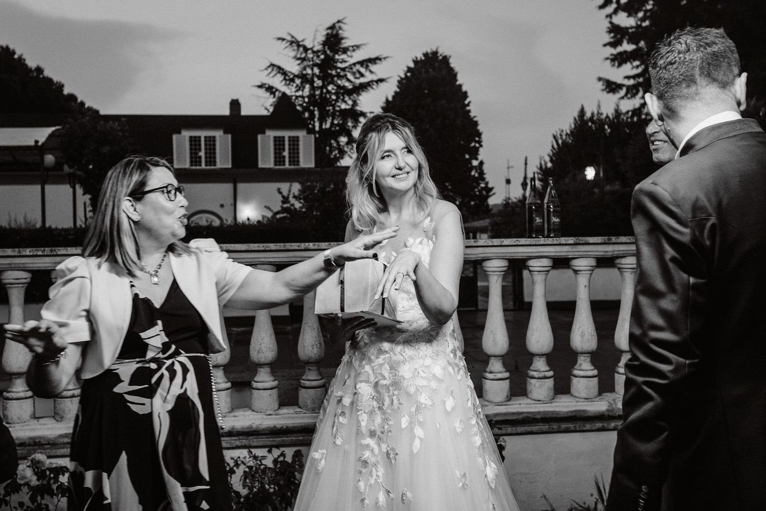 Fotografo di matrimoni e ritrati #weddingphotographer #luxurywedding #weddingvatican #tuscanyphotographer #italywedding #romephotographer