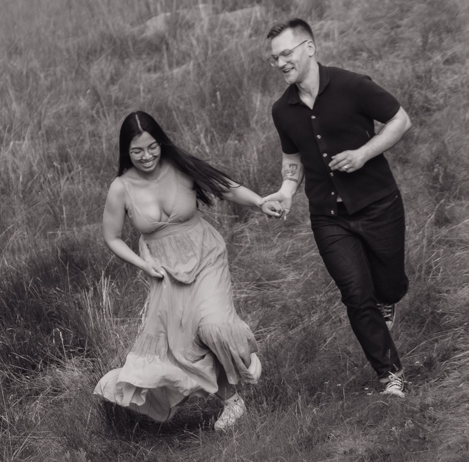 Playful sequence of poses during an outdoor photo session in a grassy field.