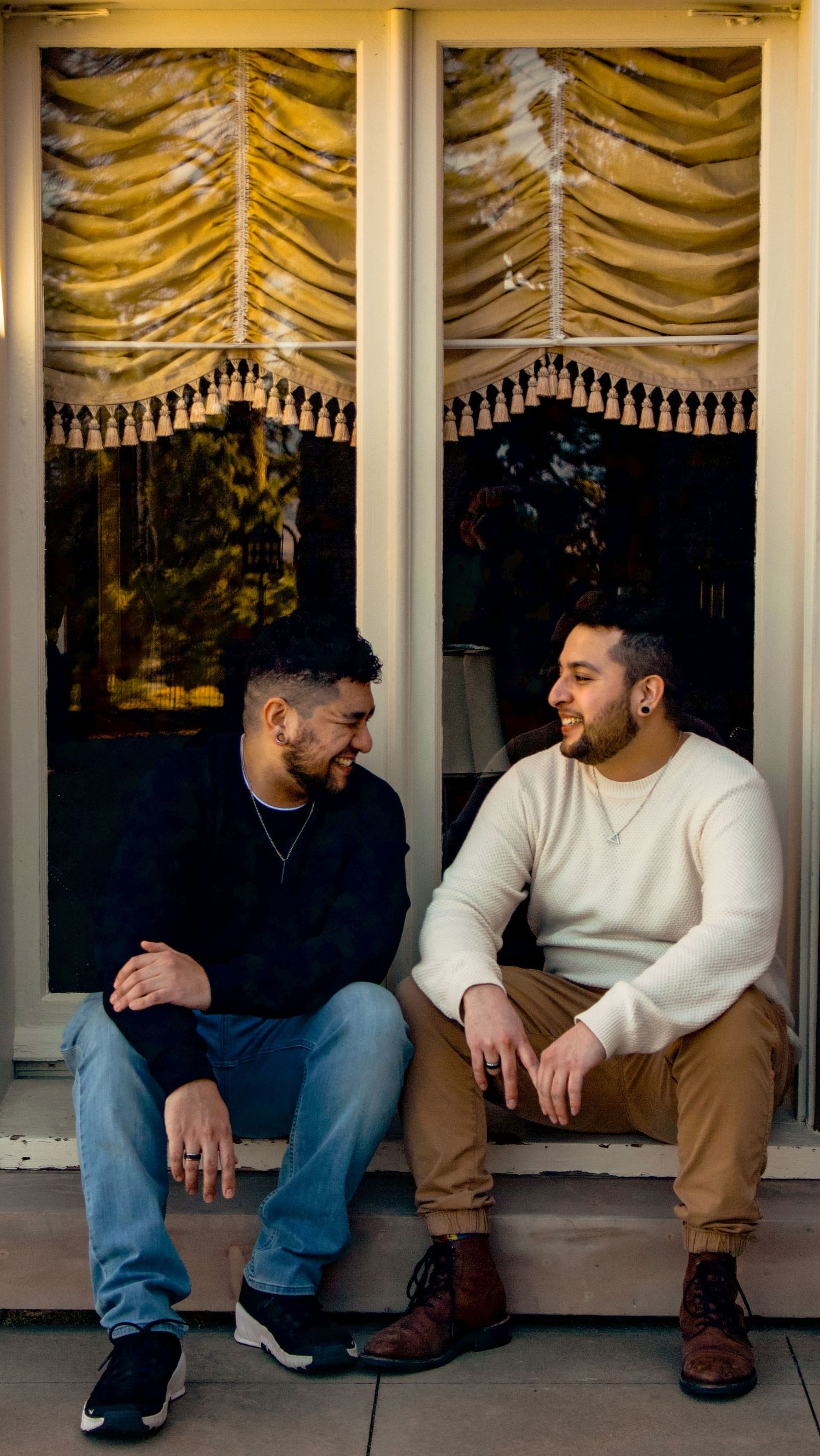 ENGAGEMENT PHOTOS