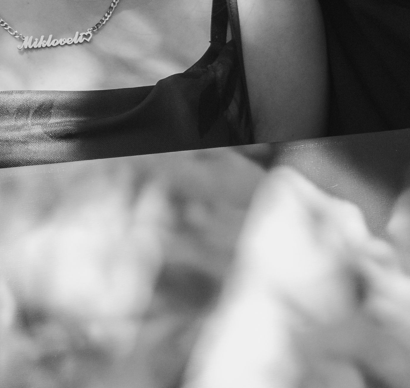 MATERNITY SHOT