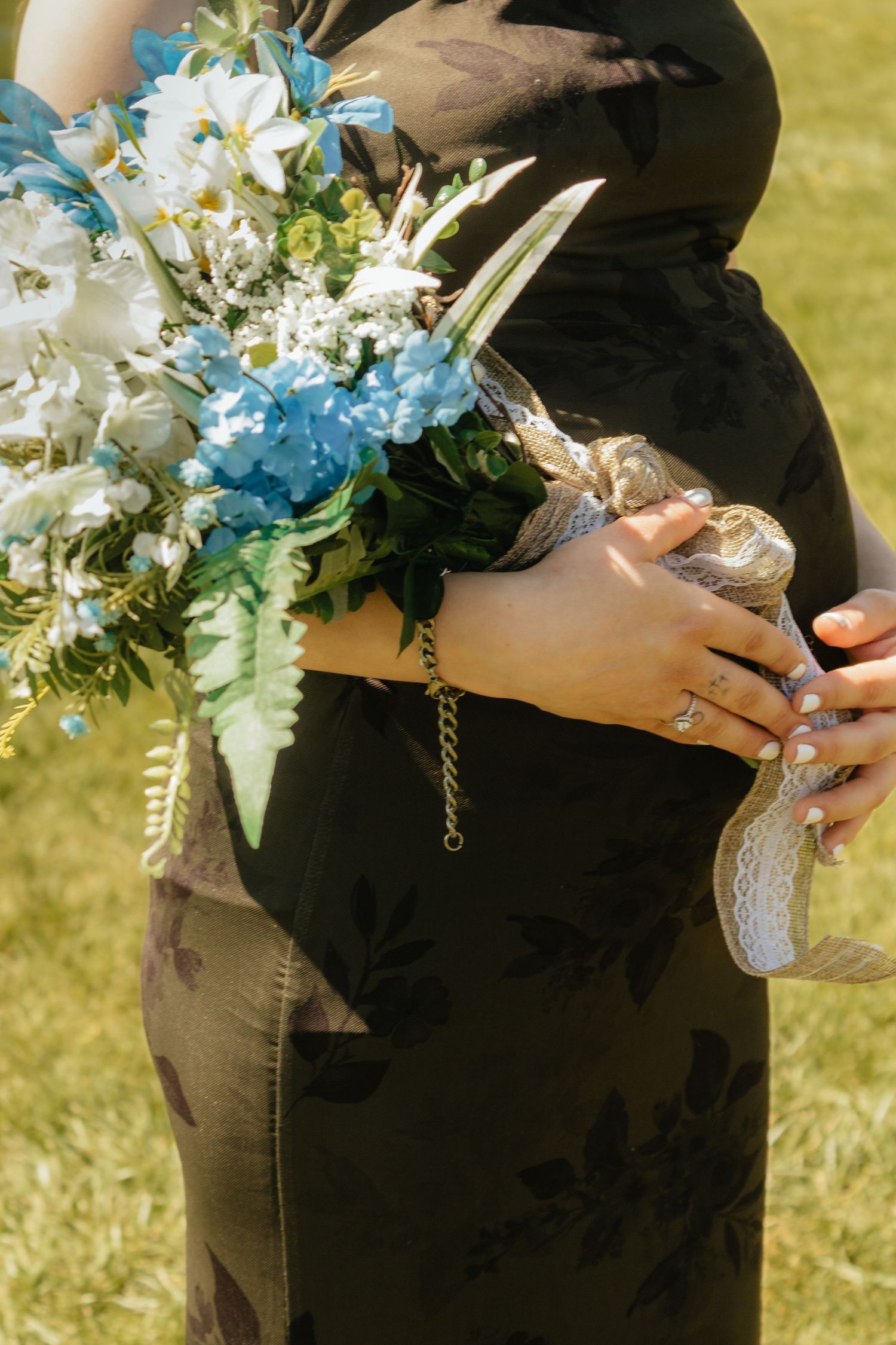 MATERNITY SHOT