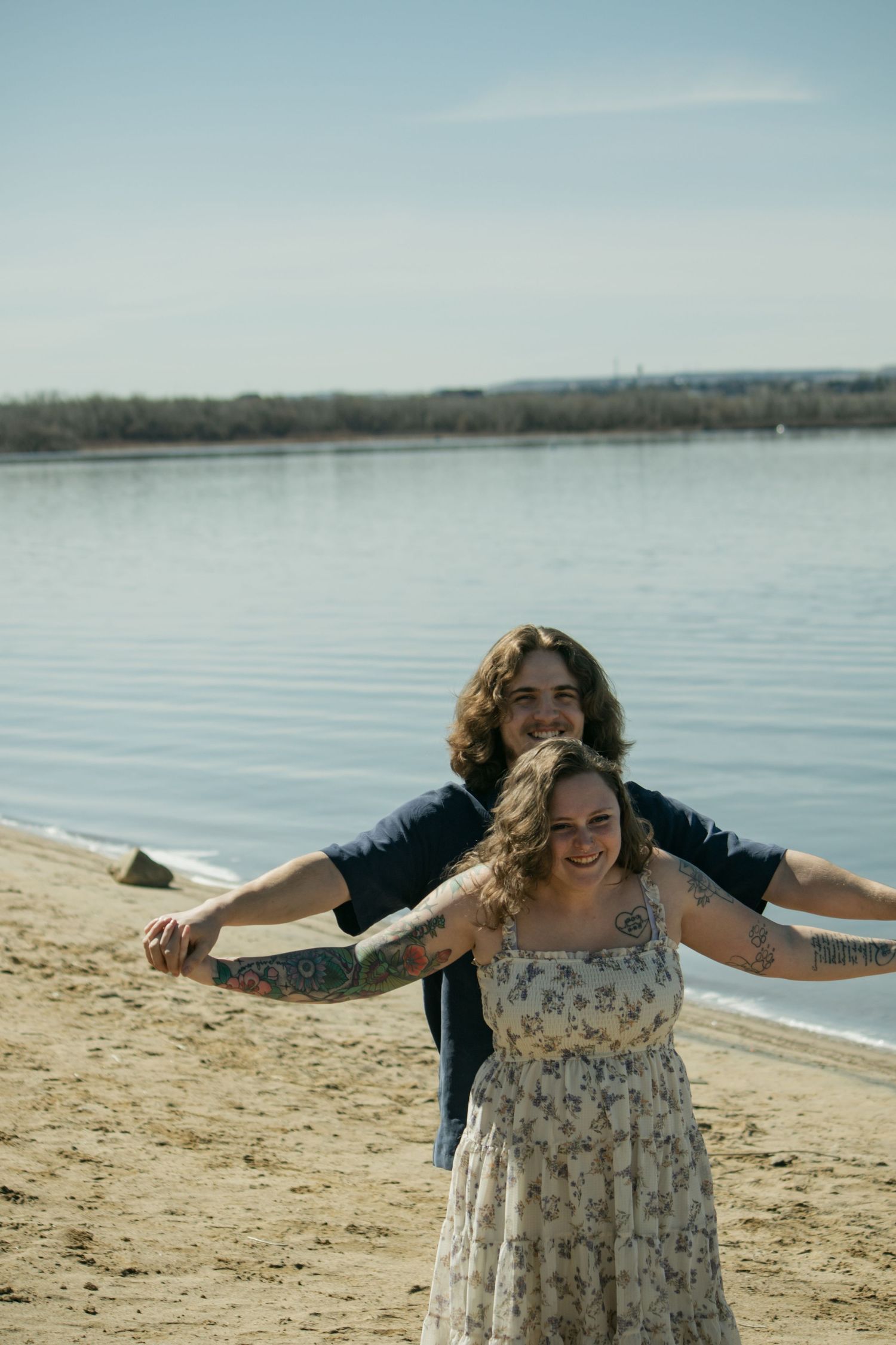 COUPLES SHOTCOUPLES SHOT