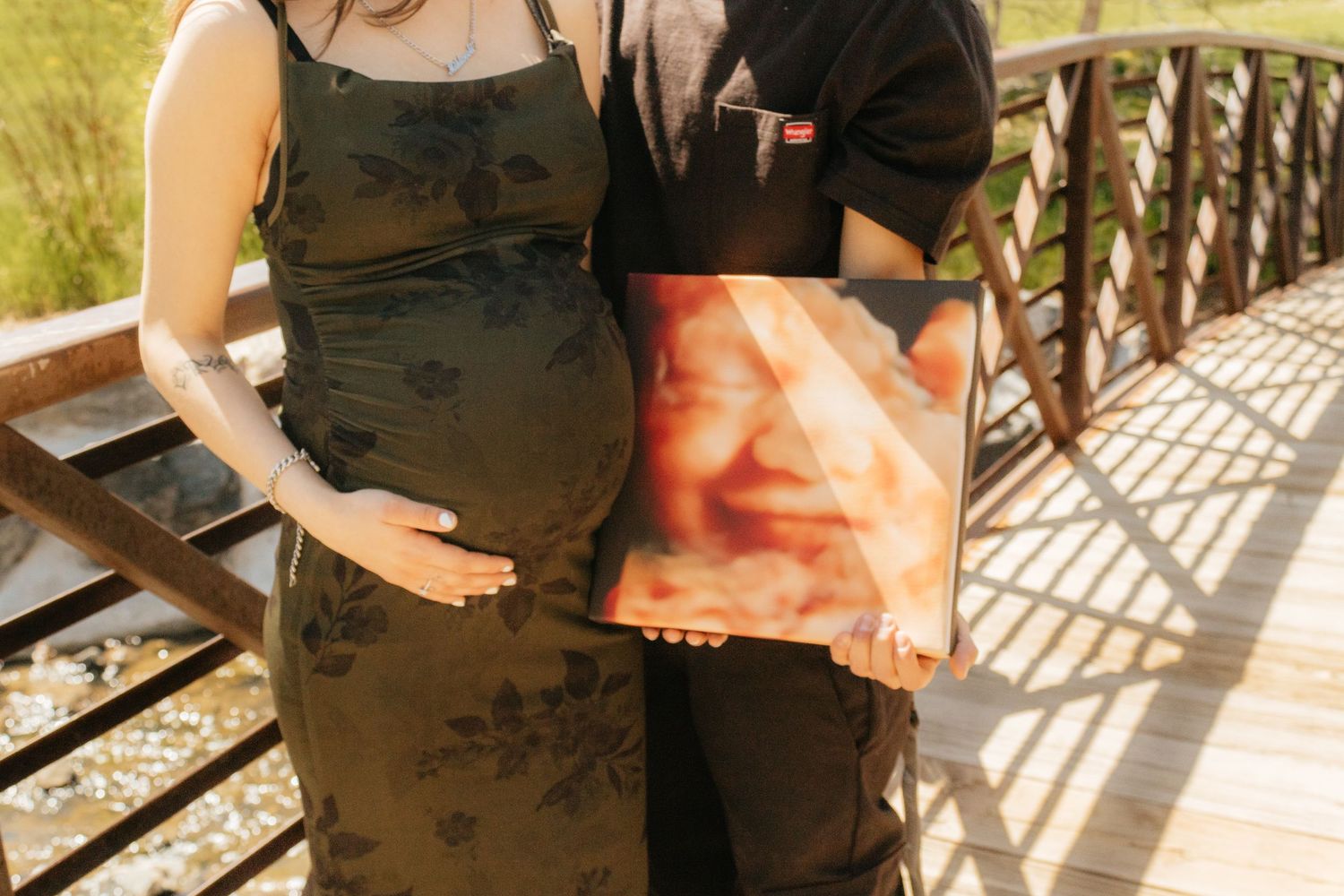 MATERNITY SHOT