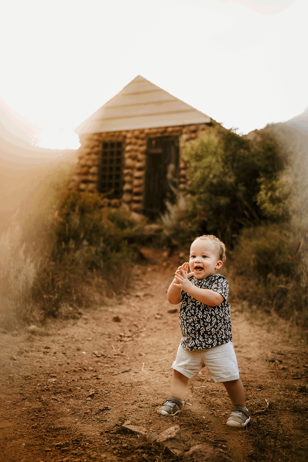 Quartz Mountain State Park Trail Oklahoma GIttens Family Session, Motherhood fatherhood son portraits photoshoot