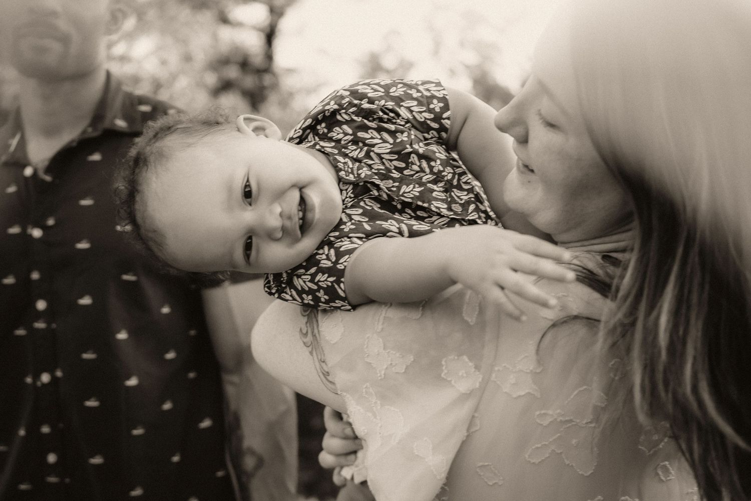 Quartz Mountain State Park Trail Oklahoma GIttens Family Session, Motherhood fatherhood son portraits photoshoot