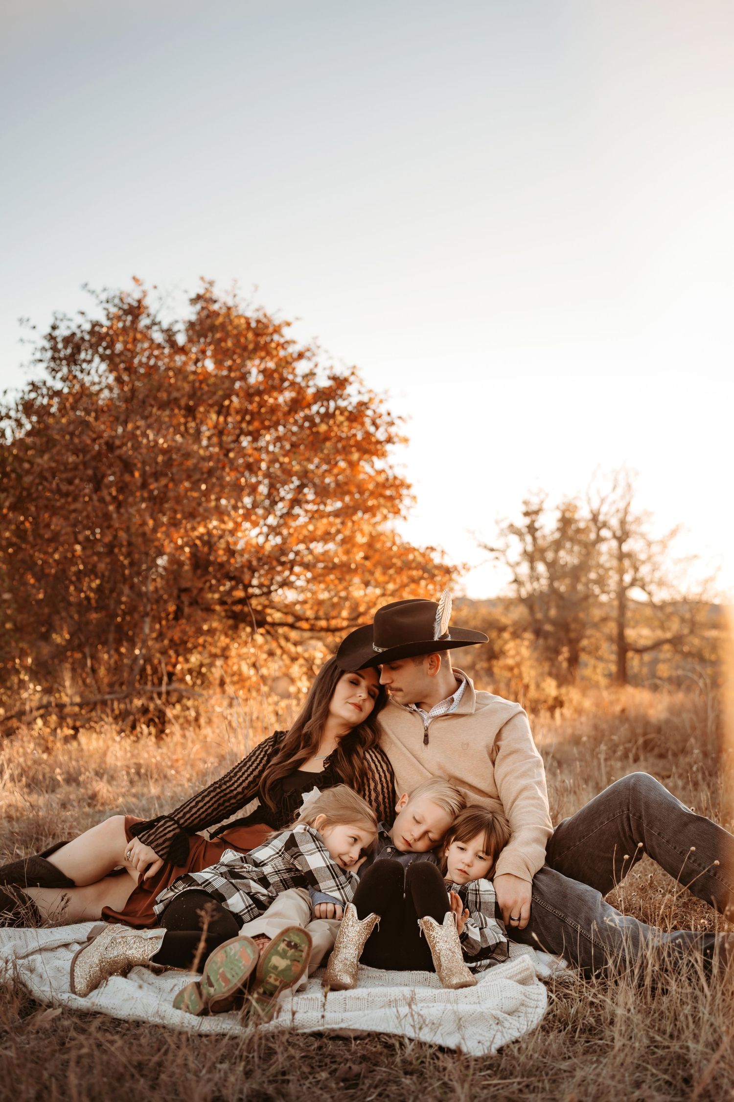 Wichita Wildlife Mountains Refuge Paul Family Photoshoot Session, siblings, mother father, fields, mountain, beautiful skies