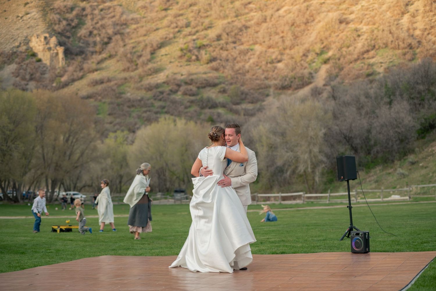reception photos in provo canyon Utah