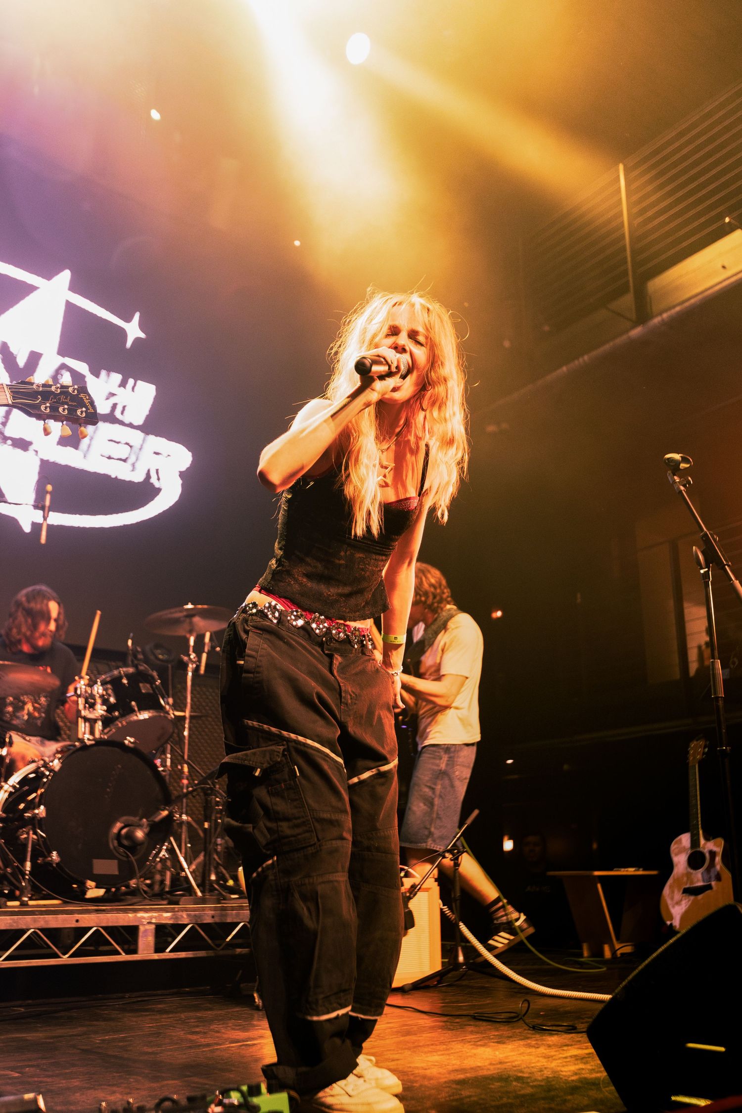 HANNAH GELLER | MUSIC BOX SD