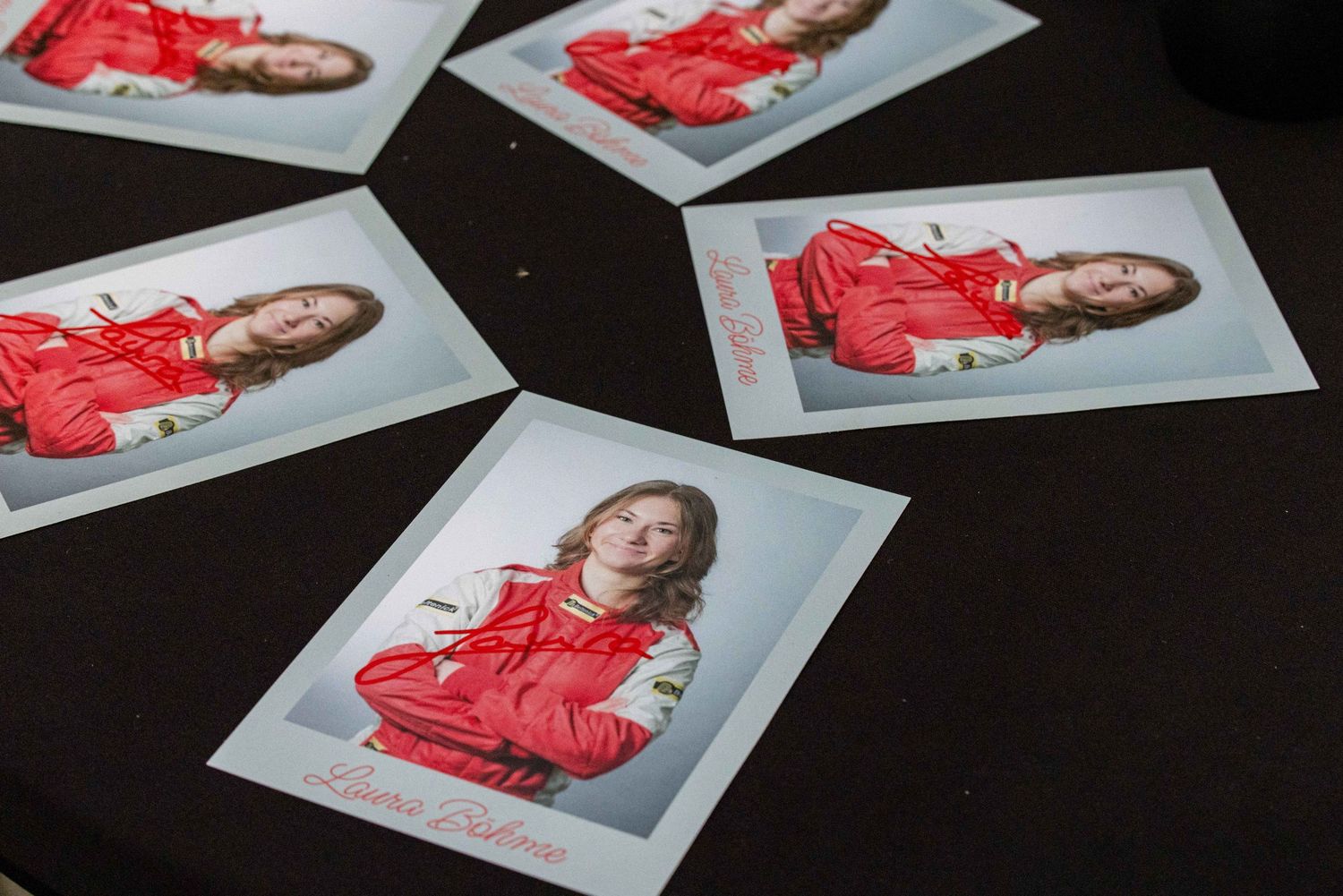 Autogrammkarten von Laura Böhme