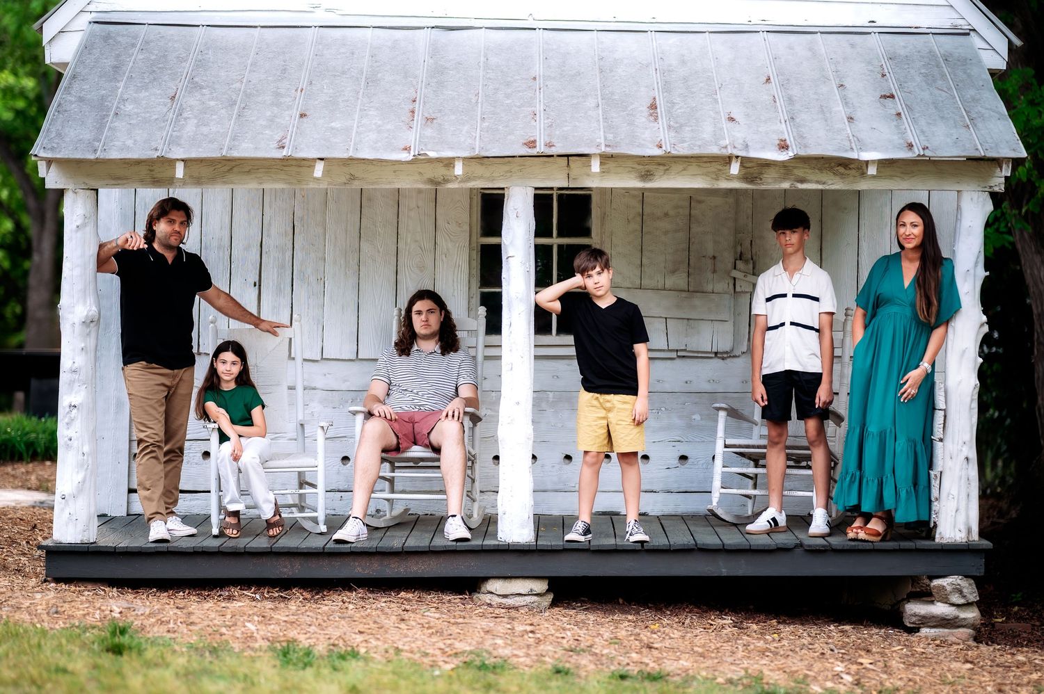 Raleigh family photographer capturing candid, natural family sessions in Raleigh and surrounding areas